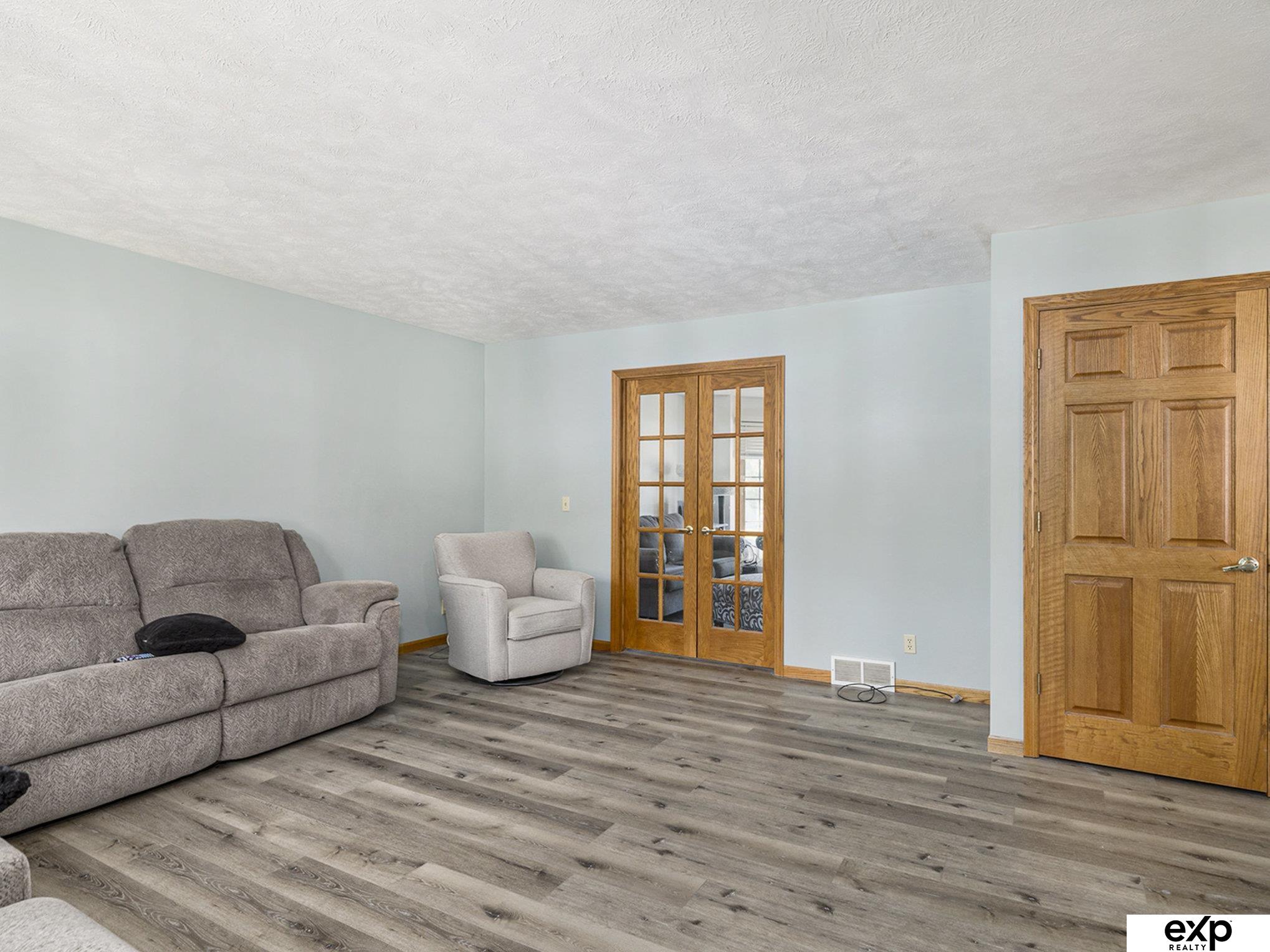 1010 Hogan Drive, Papillion, Nebraska image 13