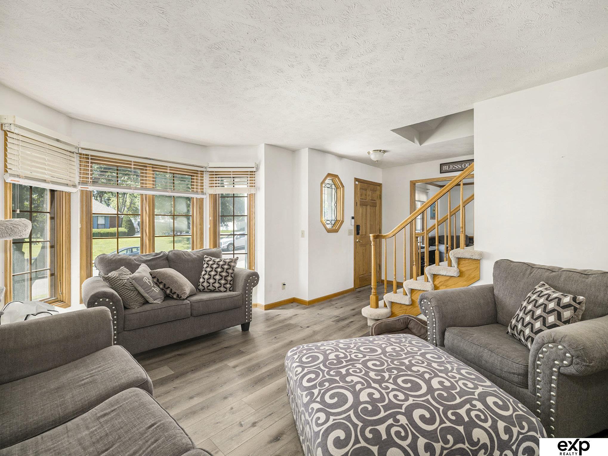 1010 Hogan Drive, Papillion, Nebraska image 4