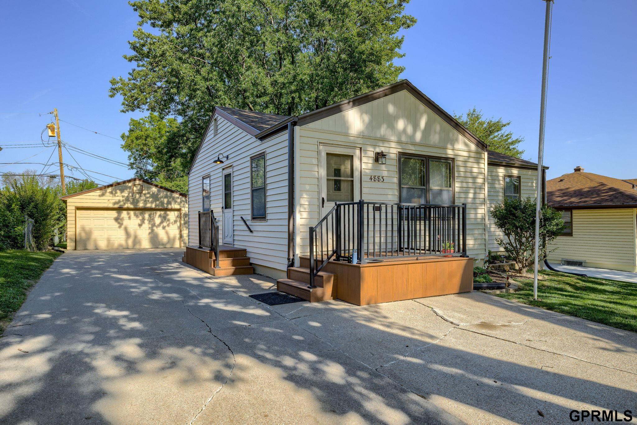 4883 S 50 Avenue, Omaha, Nebraska image 2