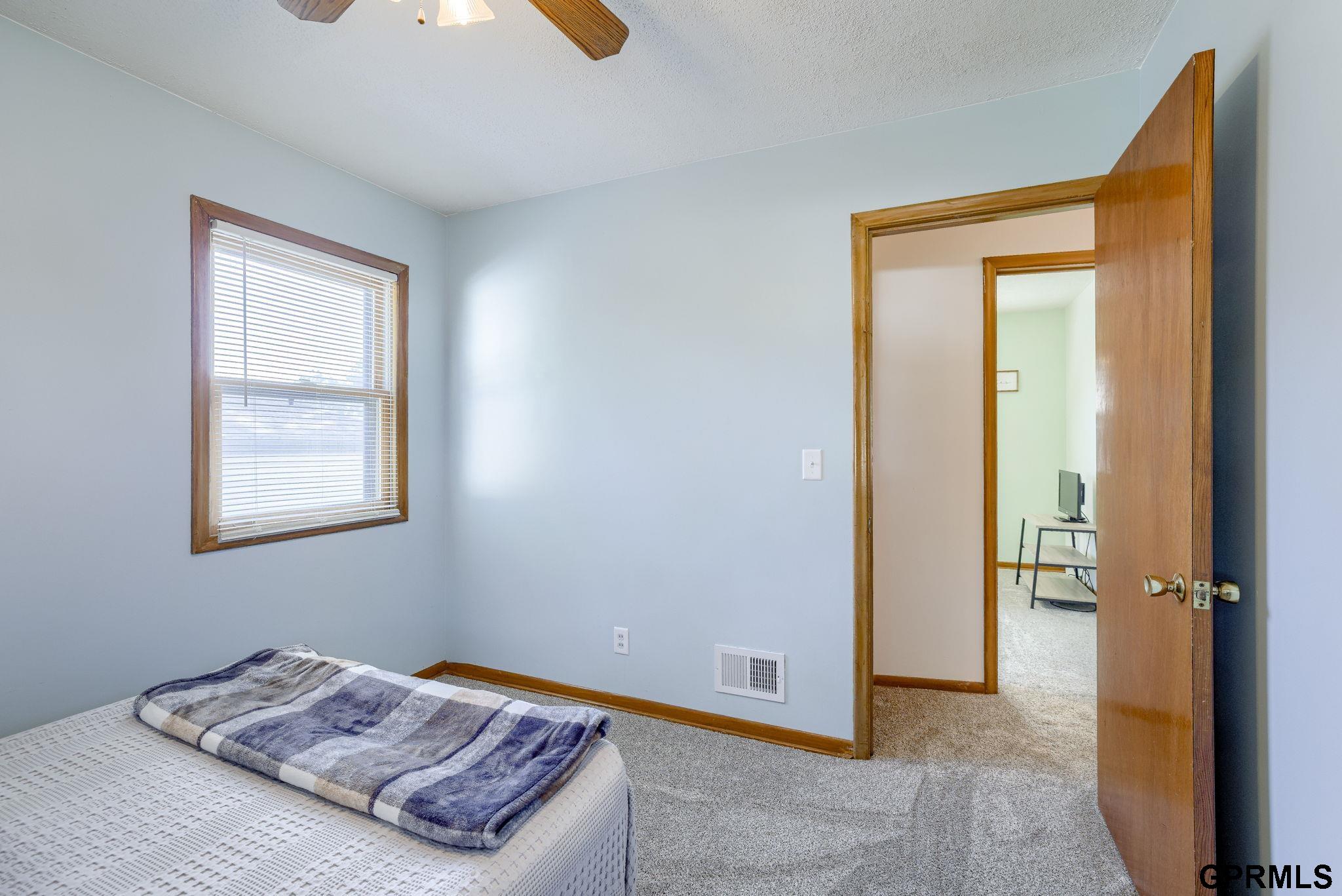 4883 S 50 Avenue, Omaha, Nebraska image 13