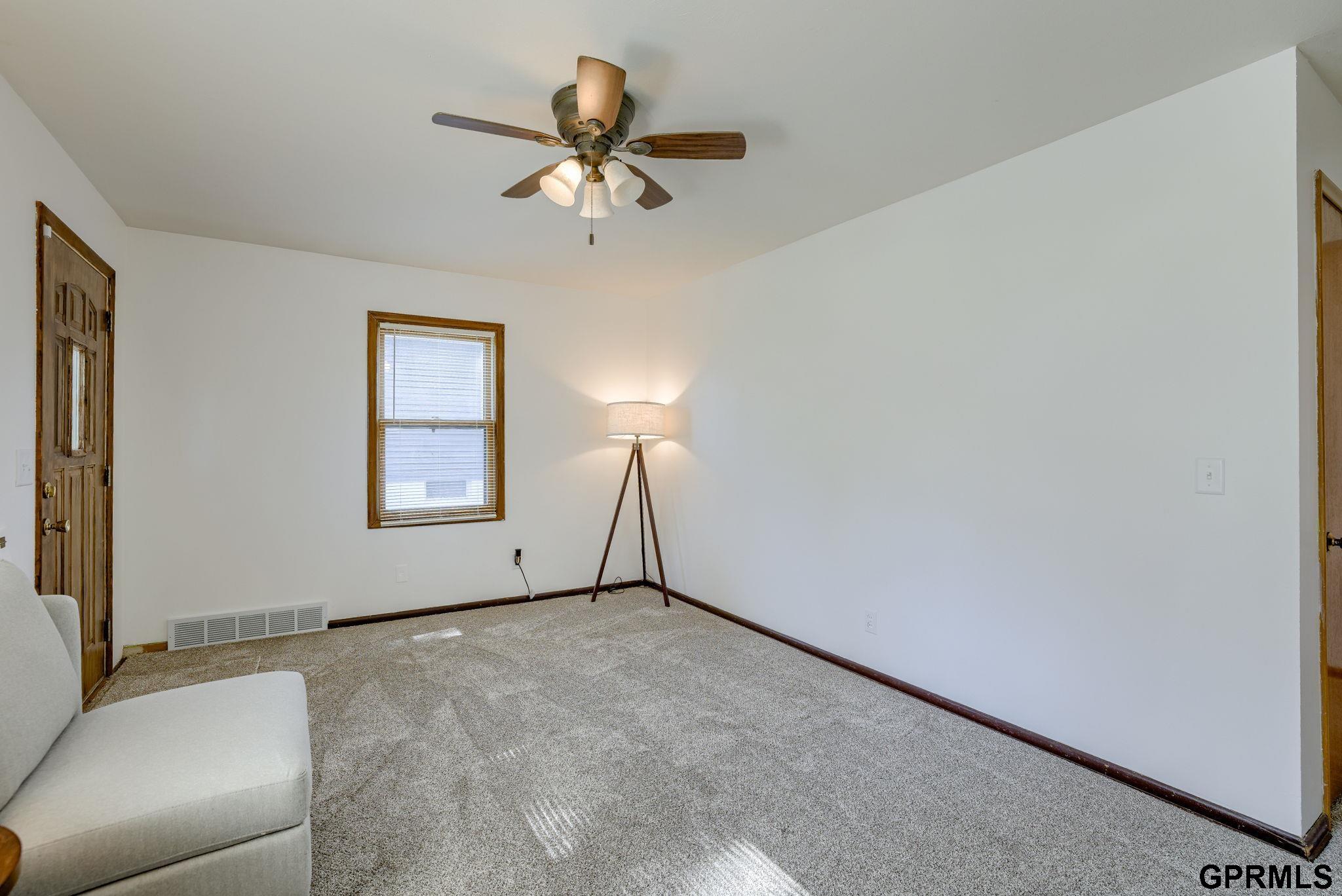 4883 S 50 Avenue, Omaha, Nebraska image 4