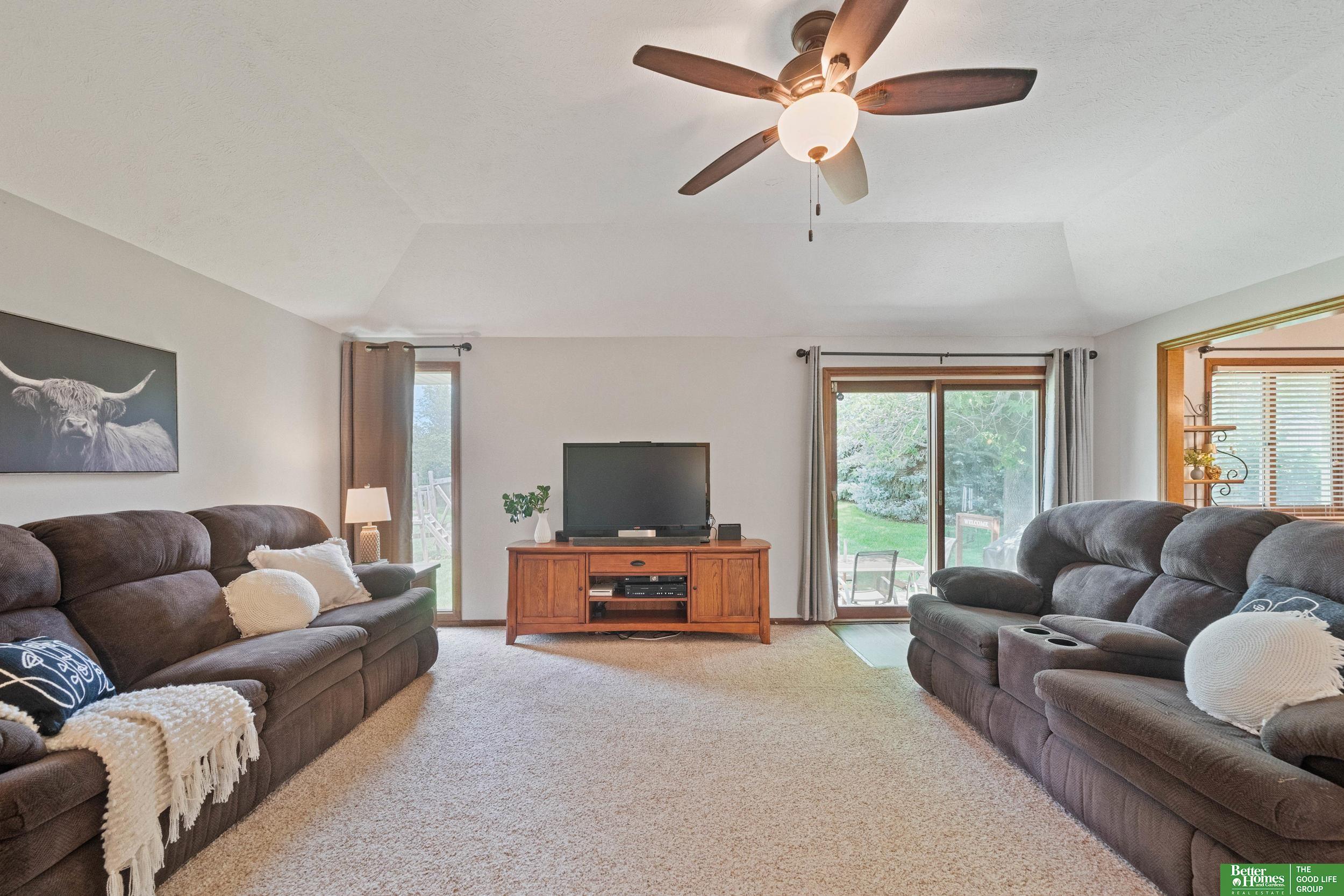 420 Chestnut Street, Springfield, Nebraska image 4