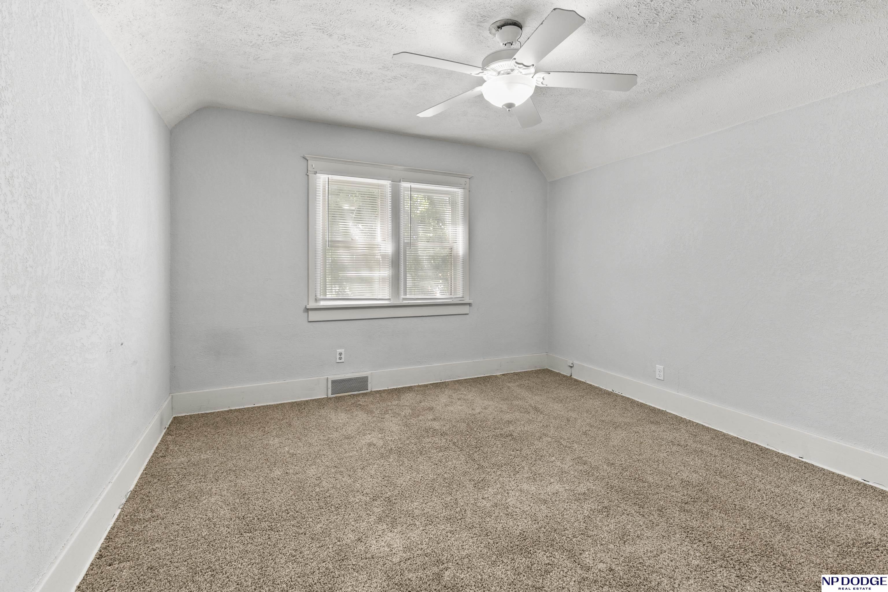 1005 S 48th Street, Omaha, Nebraska image 23