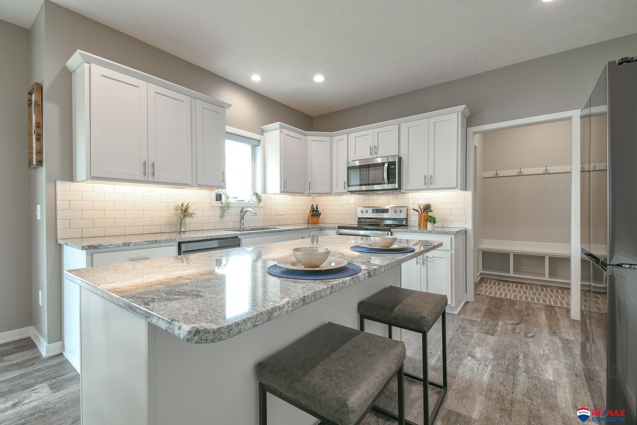 9731 Napa Ridge Drive, Lincoln, Nebraska image 12