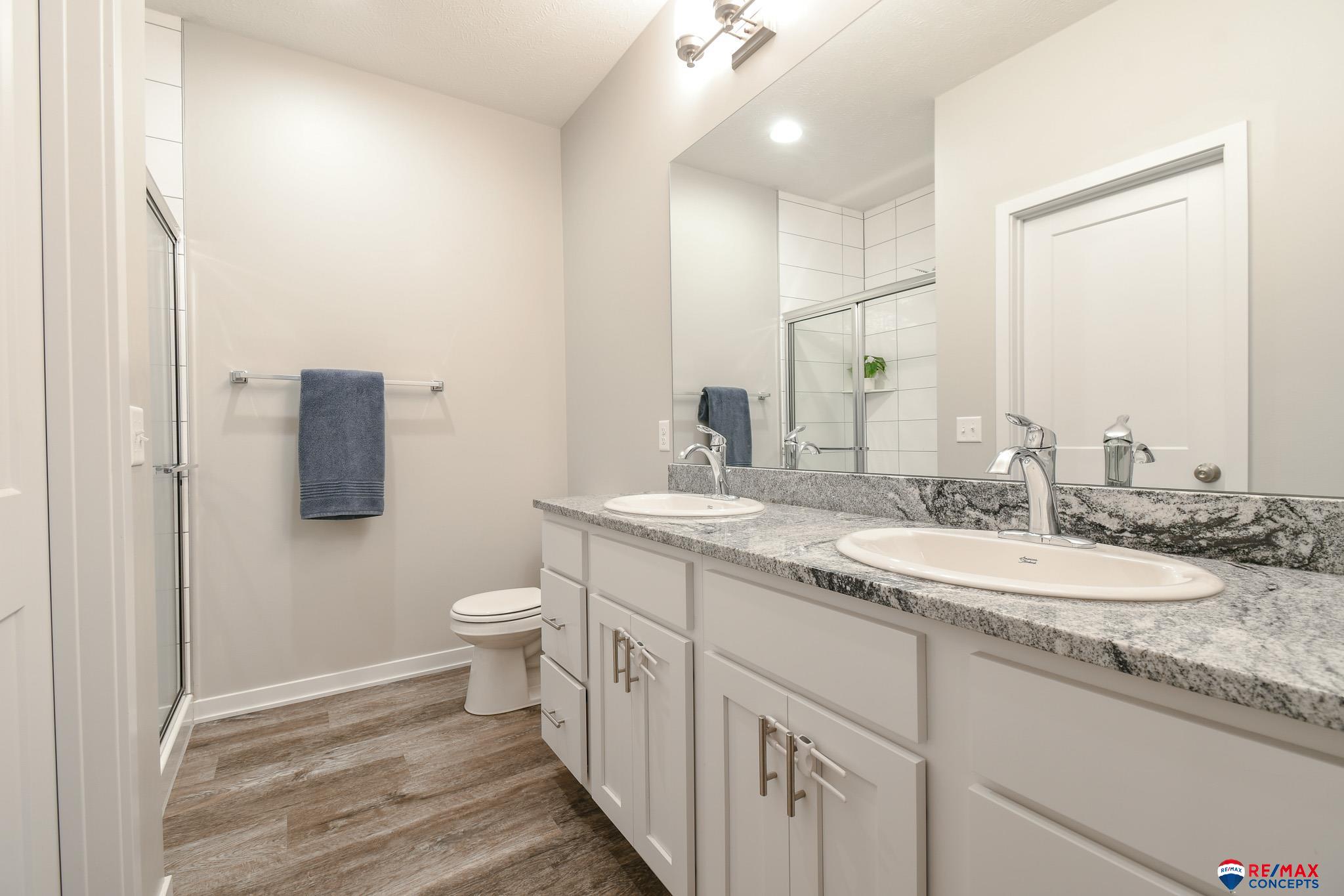 9731 Napa Ridge Drive, Lincoln, Nebraska image 16