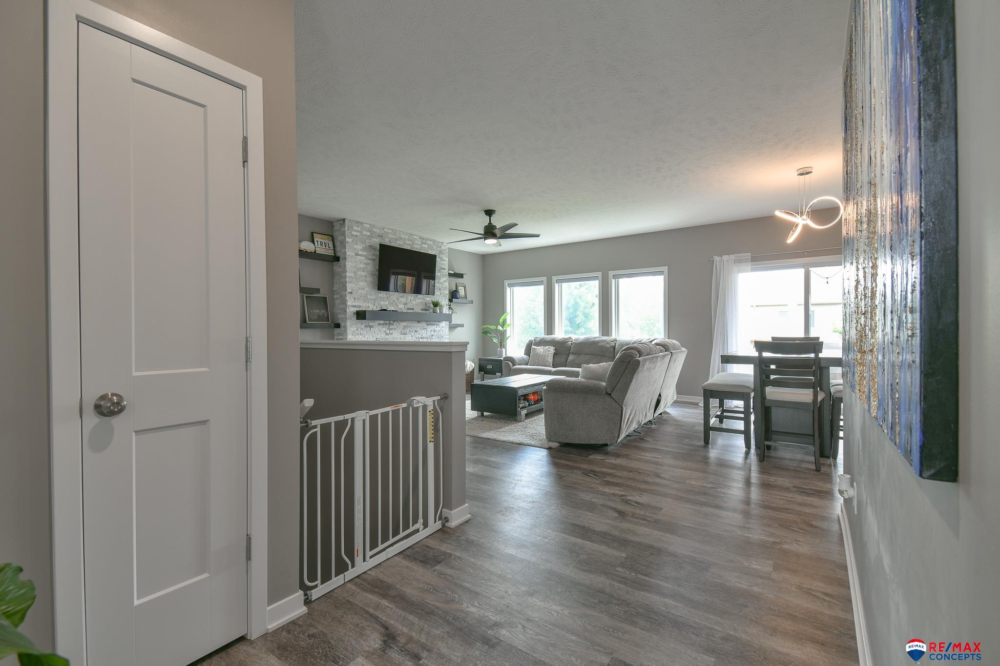 9731 Napa Ridge Drive, Lincoln, Nebraska image 6
