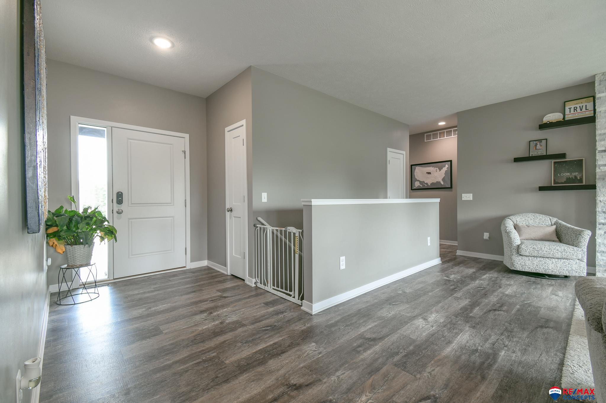 9731 Napa Ridge Drive, Lincoln, Nebraska image 7