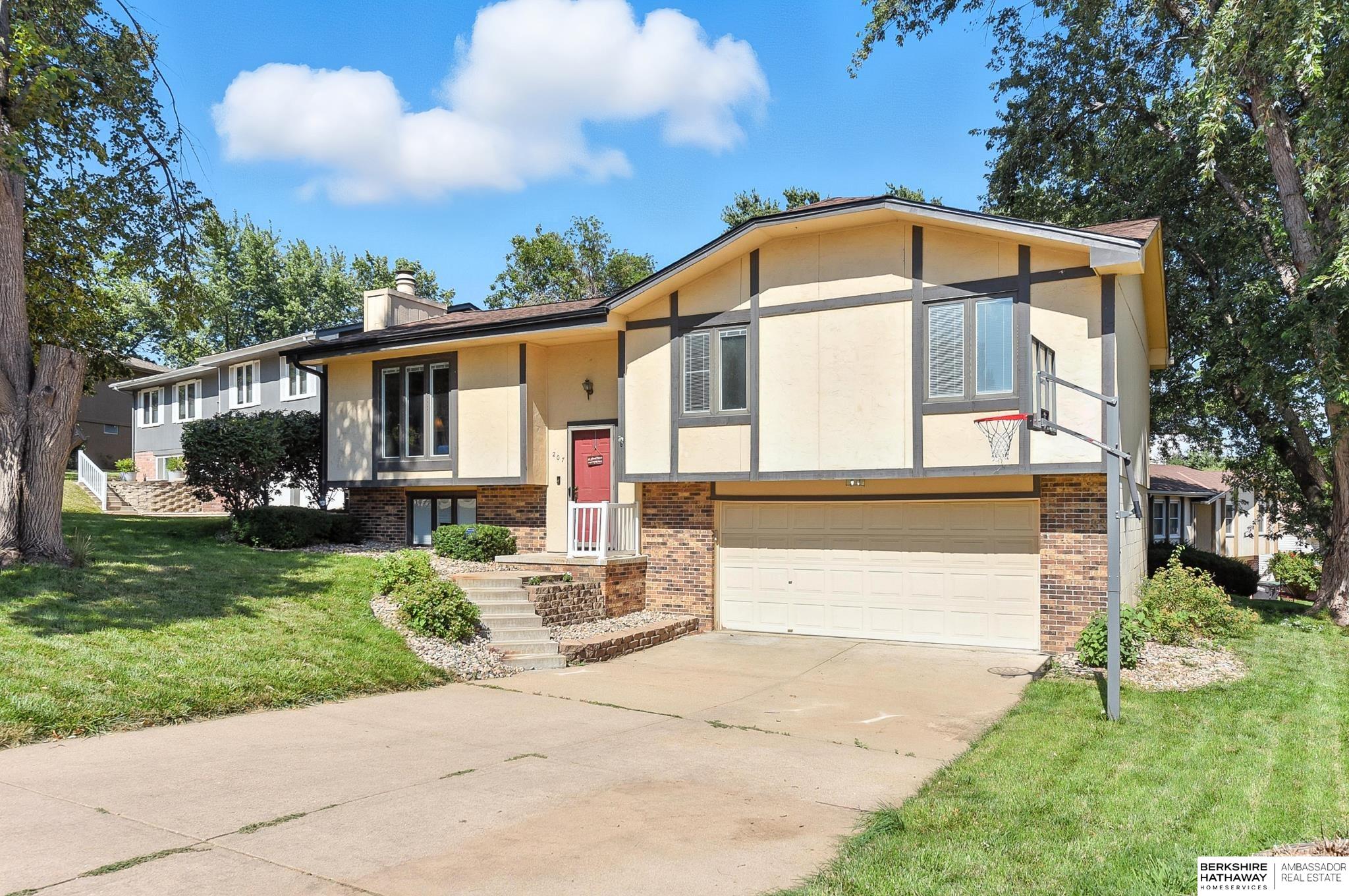 207 N 153 Circle, Omaha, Nebraska image 36