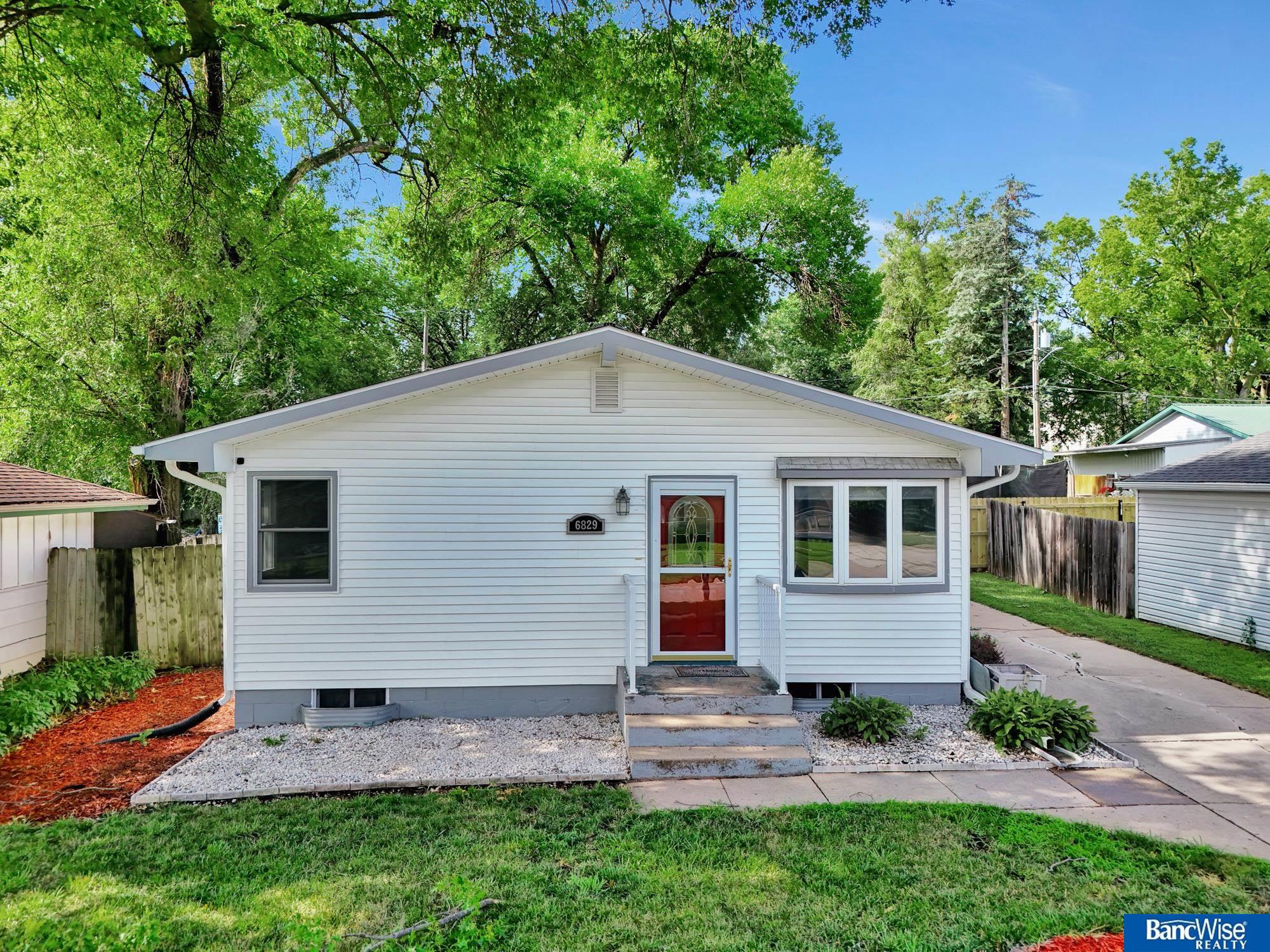 6829 Garland Street, Lincoln, Nebraska image 1