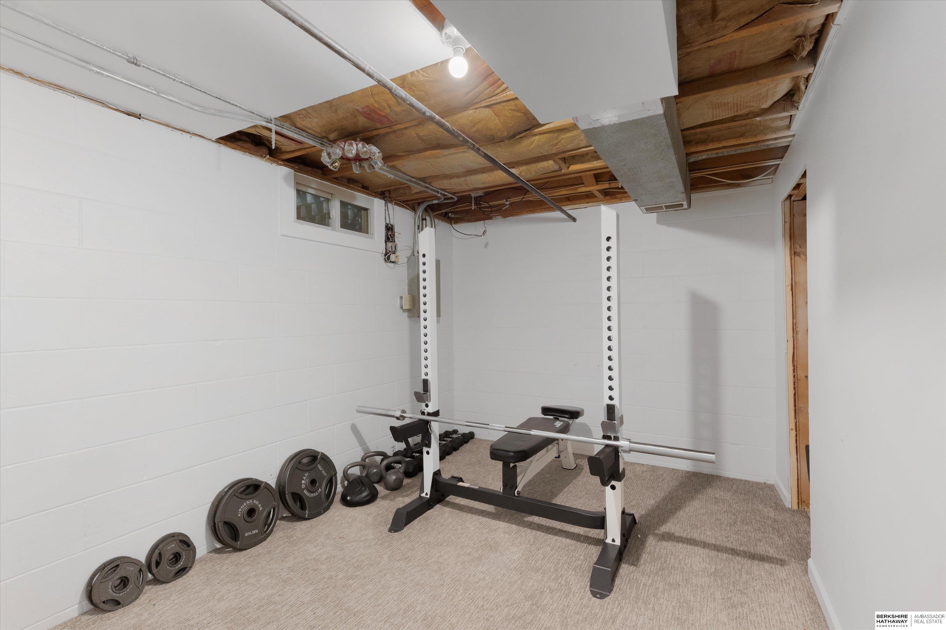 8804 Spaulding Circle, Omaha, Nebraska image 20
