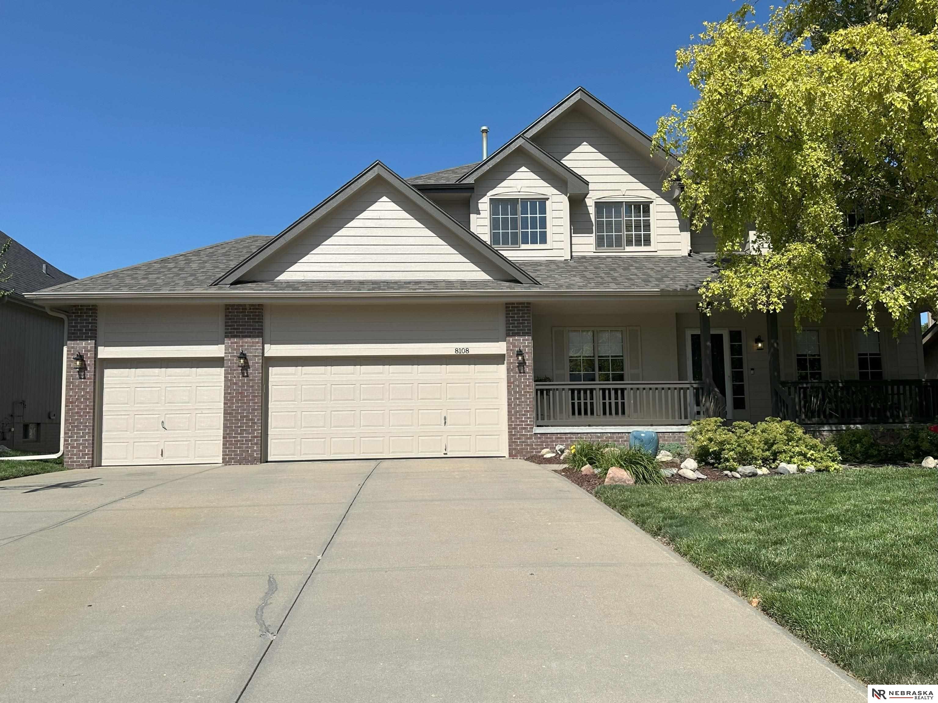 8108 N 164th Street, Bennington