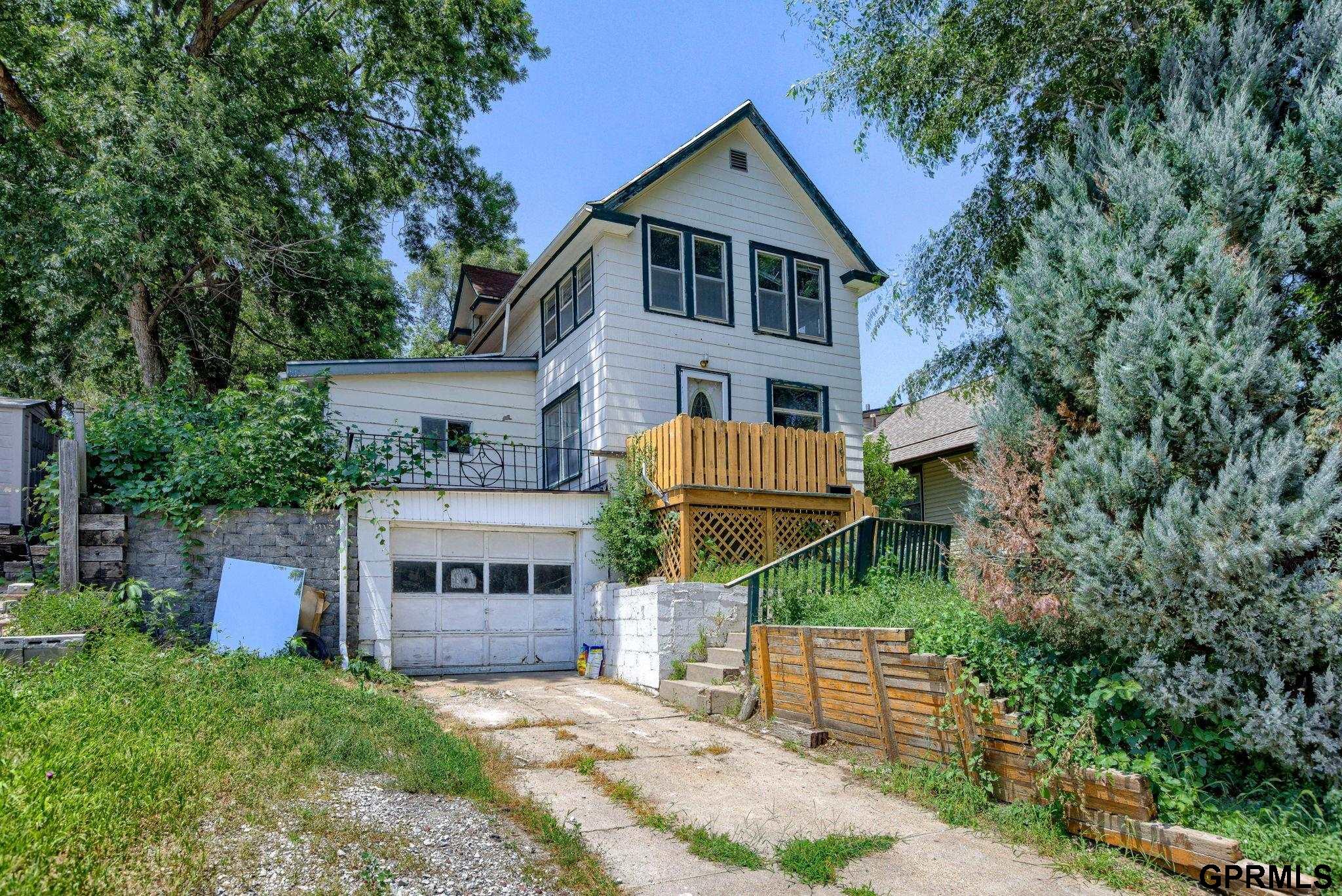 1010 S 40 Street, Omaha