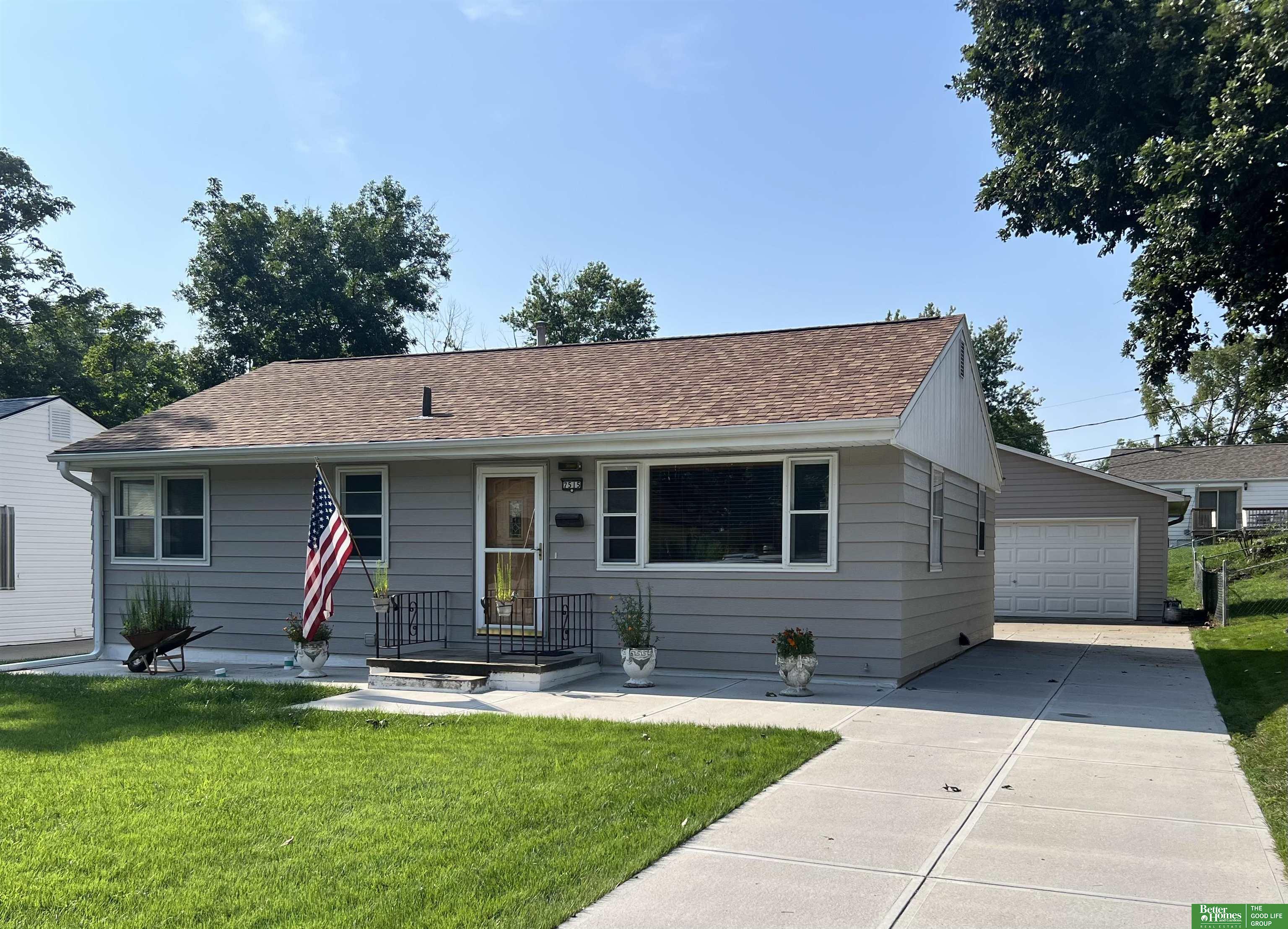 7515 Maywood Street, Ralston