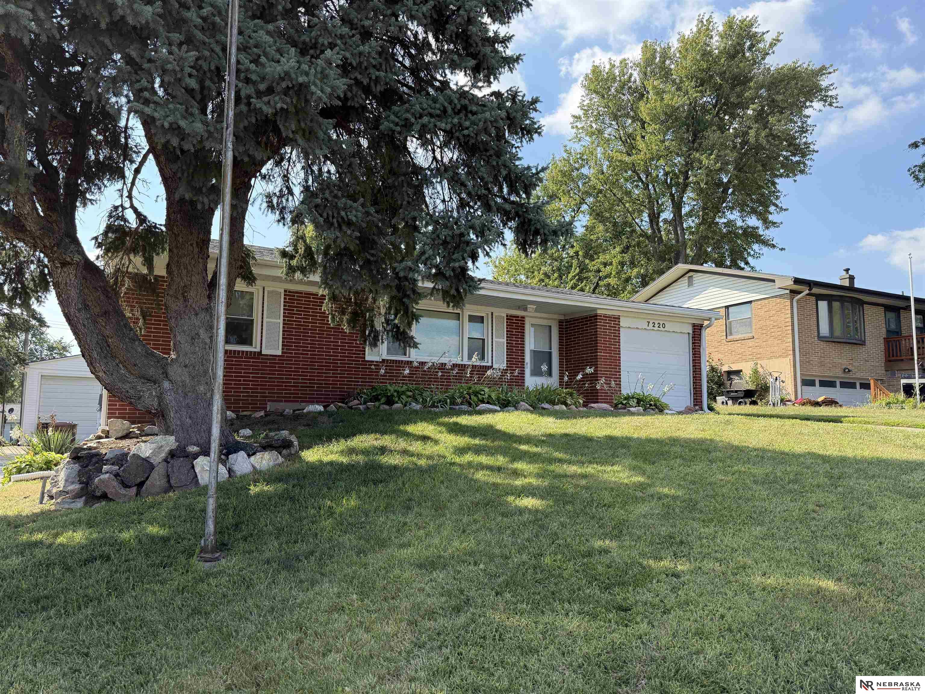 7220 Blue Ridge Drive, Bellevue