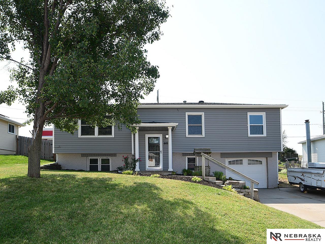 445 Valley Drive, Springfield