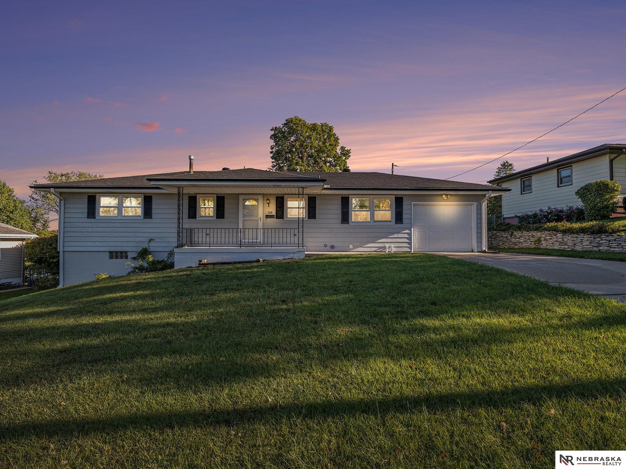114 Valley View Drive, Bellevue