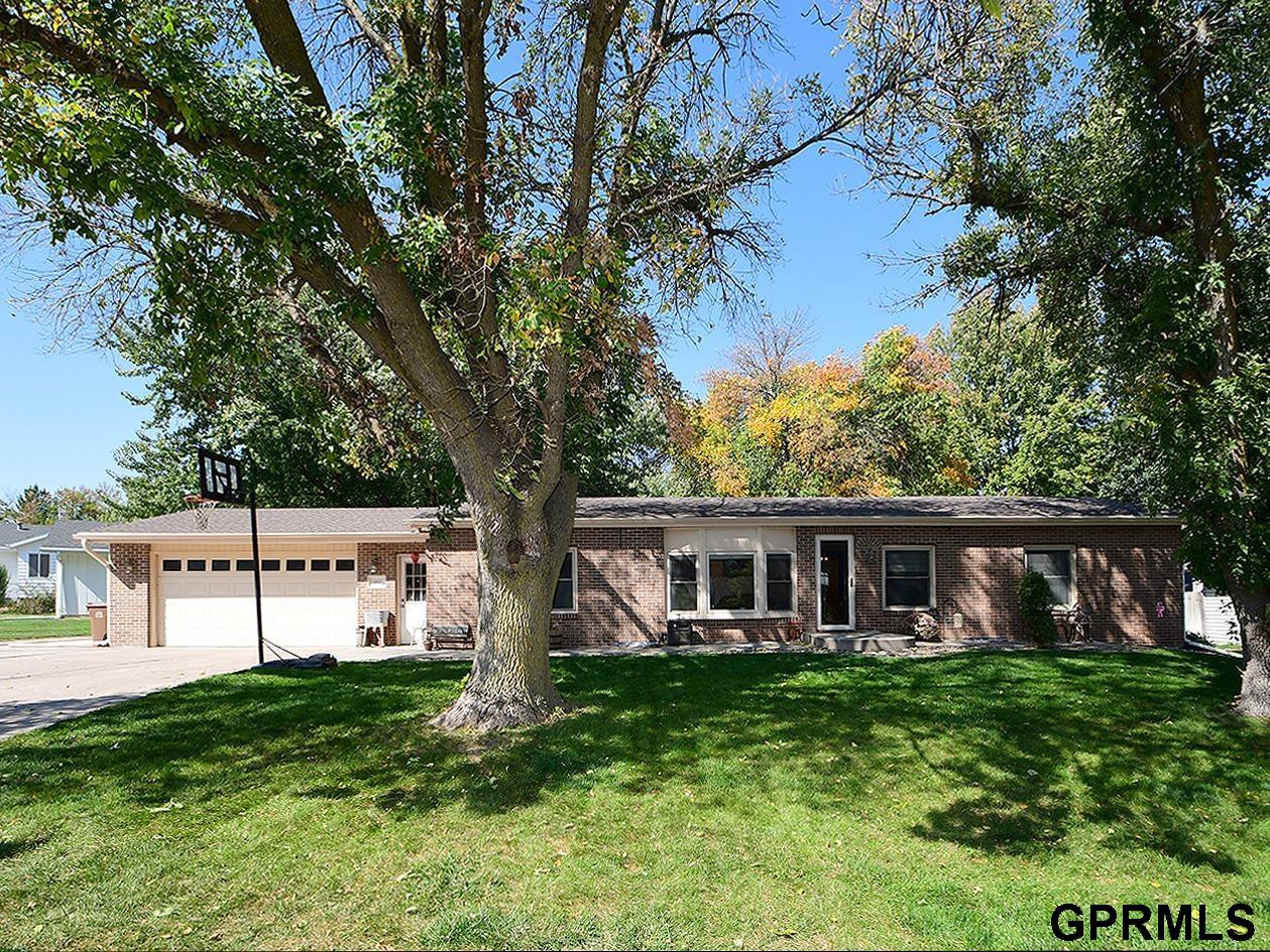 405 Cottonwood Avenue, Milford