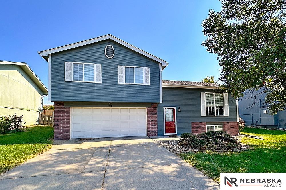 6611 N 108th Avenue, Omaha