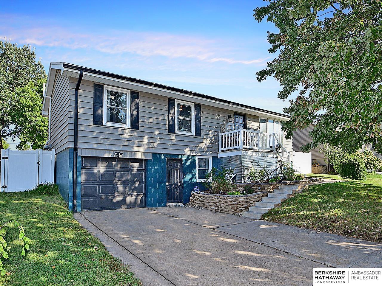 8812 Keystone Drive, Omaha