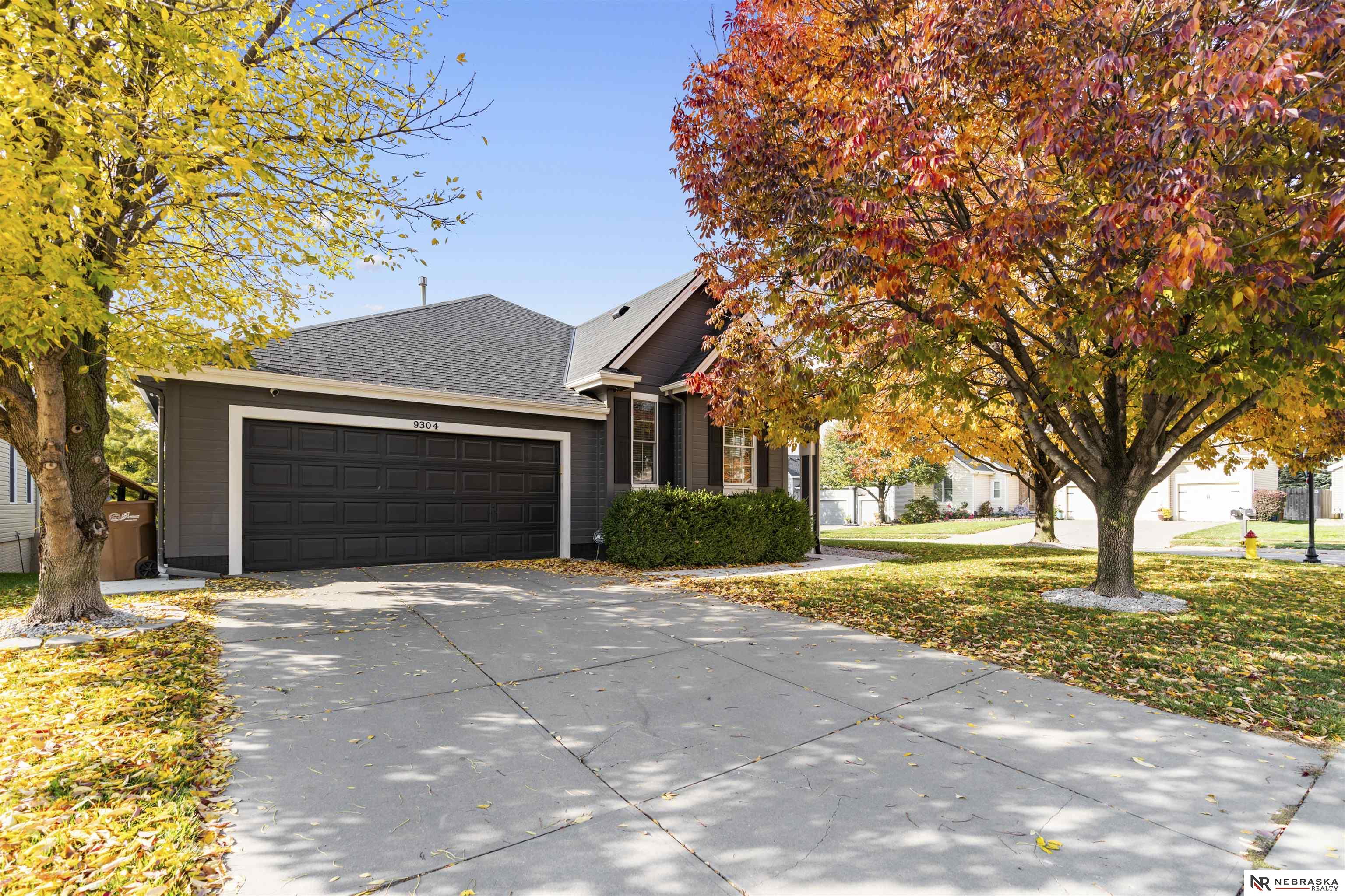 9304 S 28th Street, Bellevue