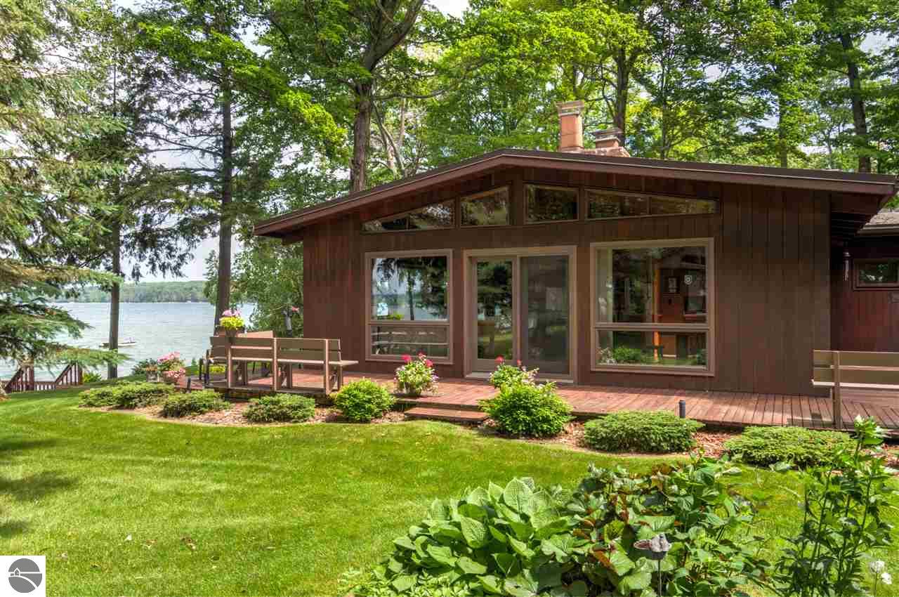 Elk Lake Property for Sale Elk Lake Waterfron Real Estate Kathy