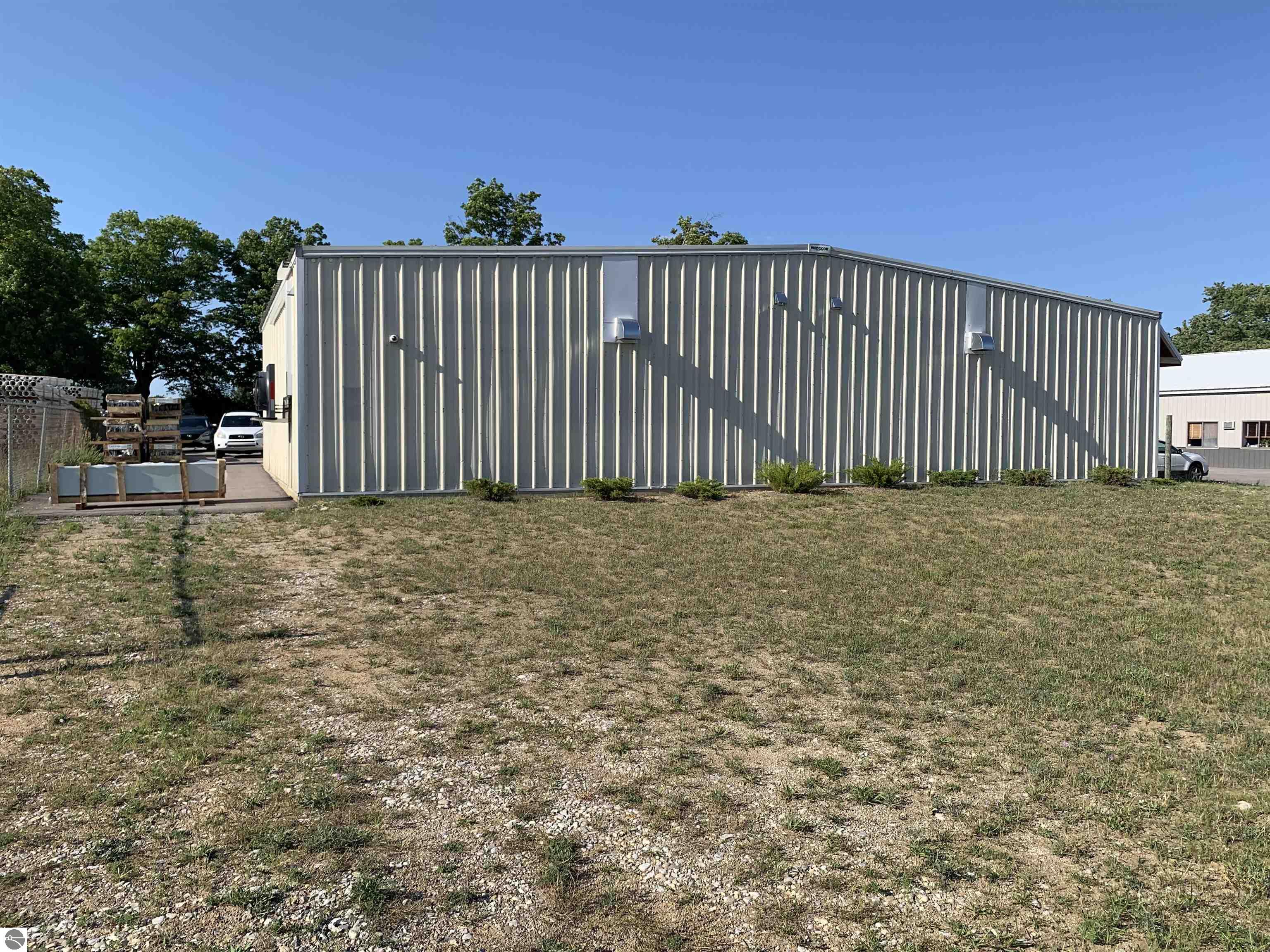 6901 Sullivan Road