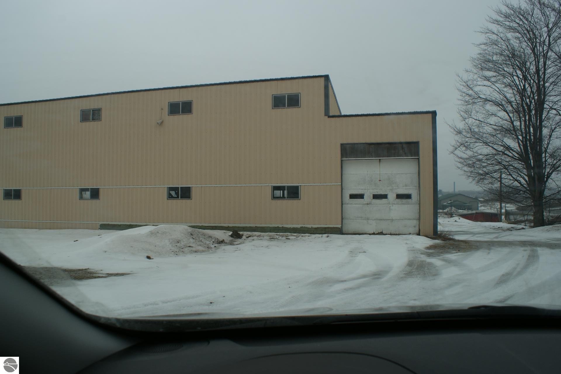 302 US-31 S