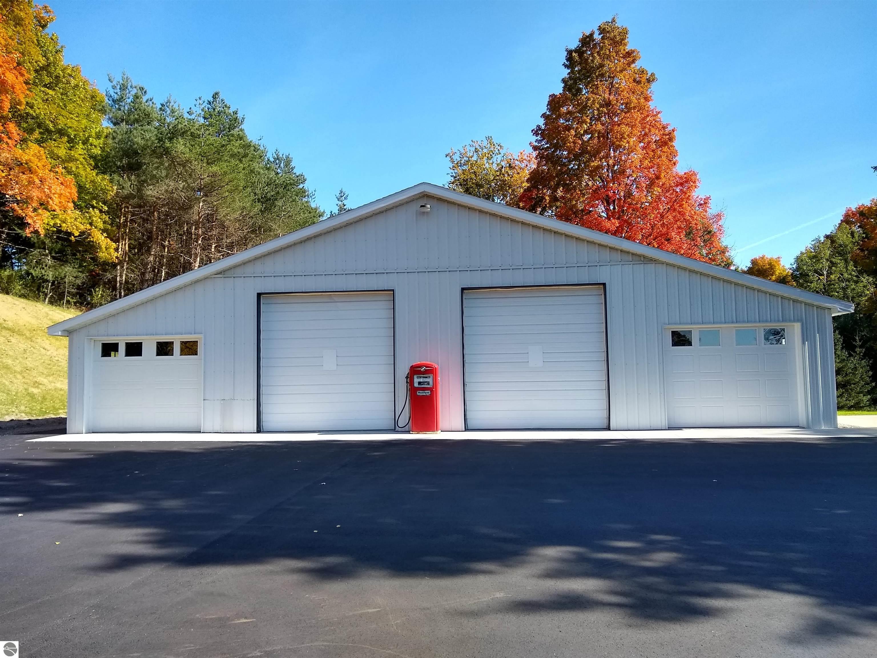2698 Hammond Road