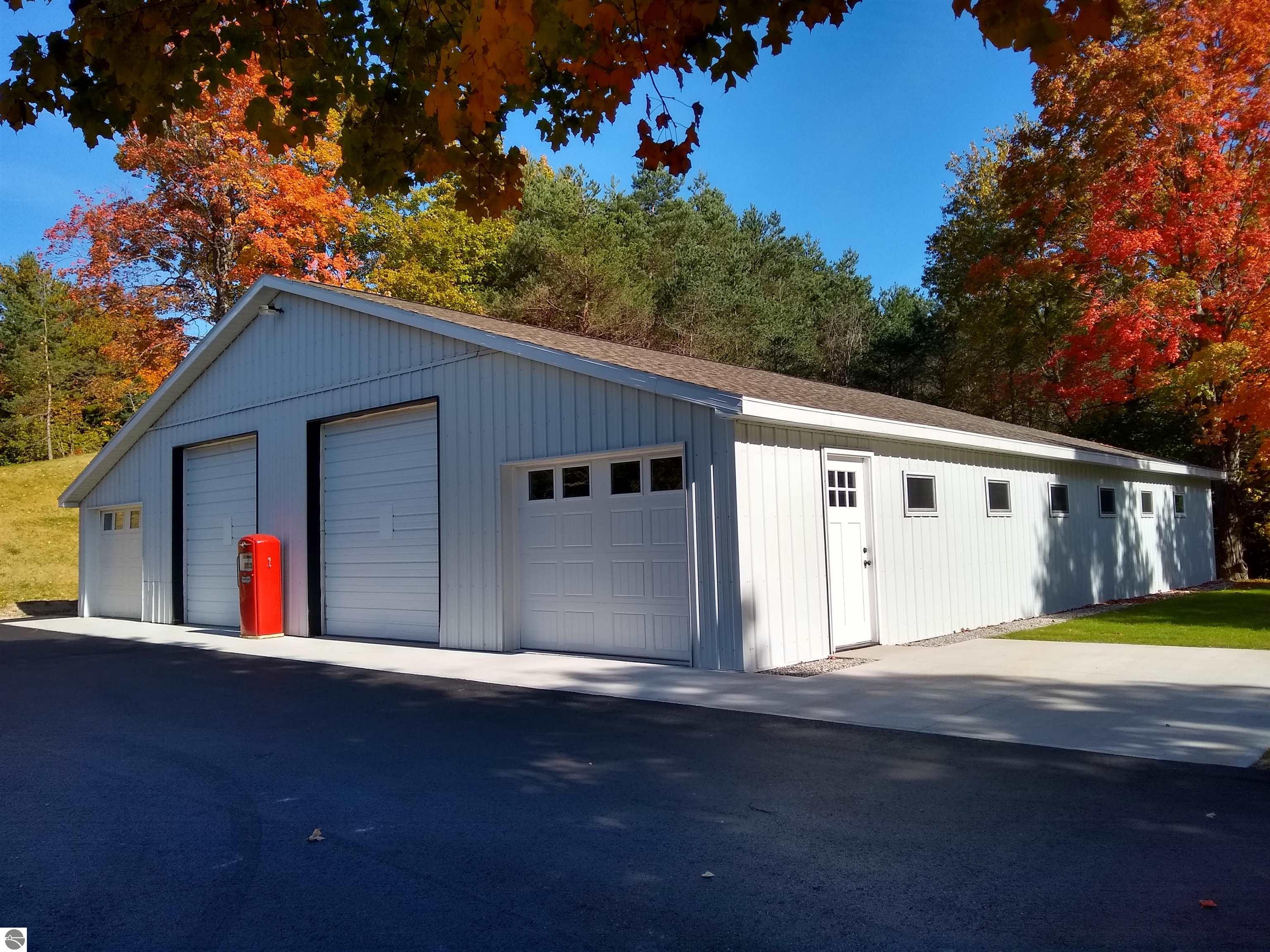 2698 Hammond Road
