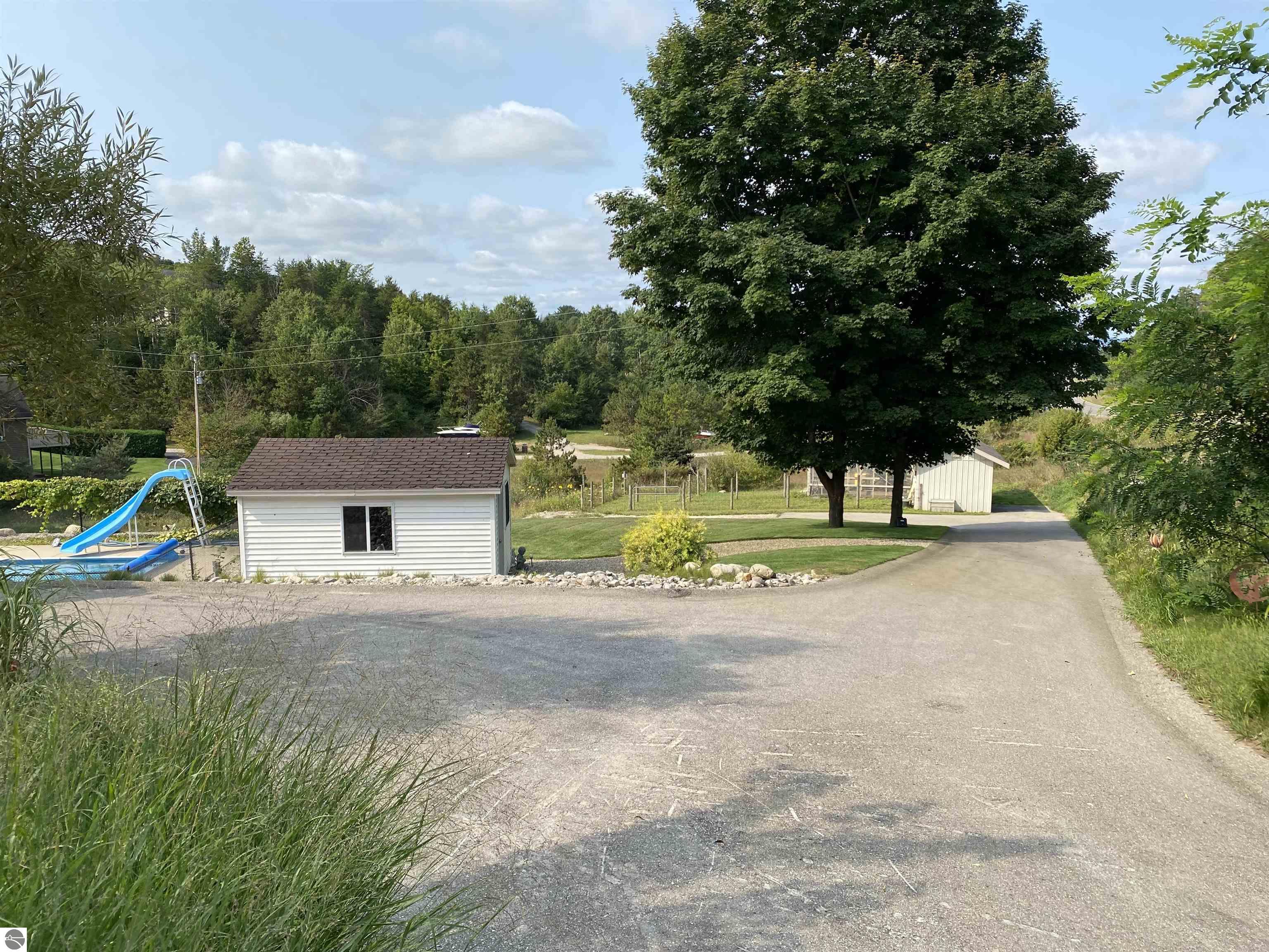 2698 Hammond Road