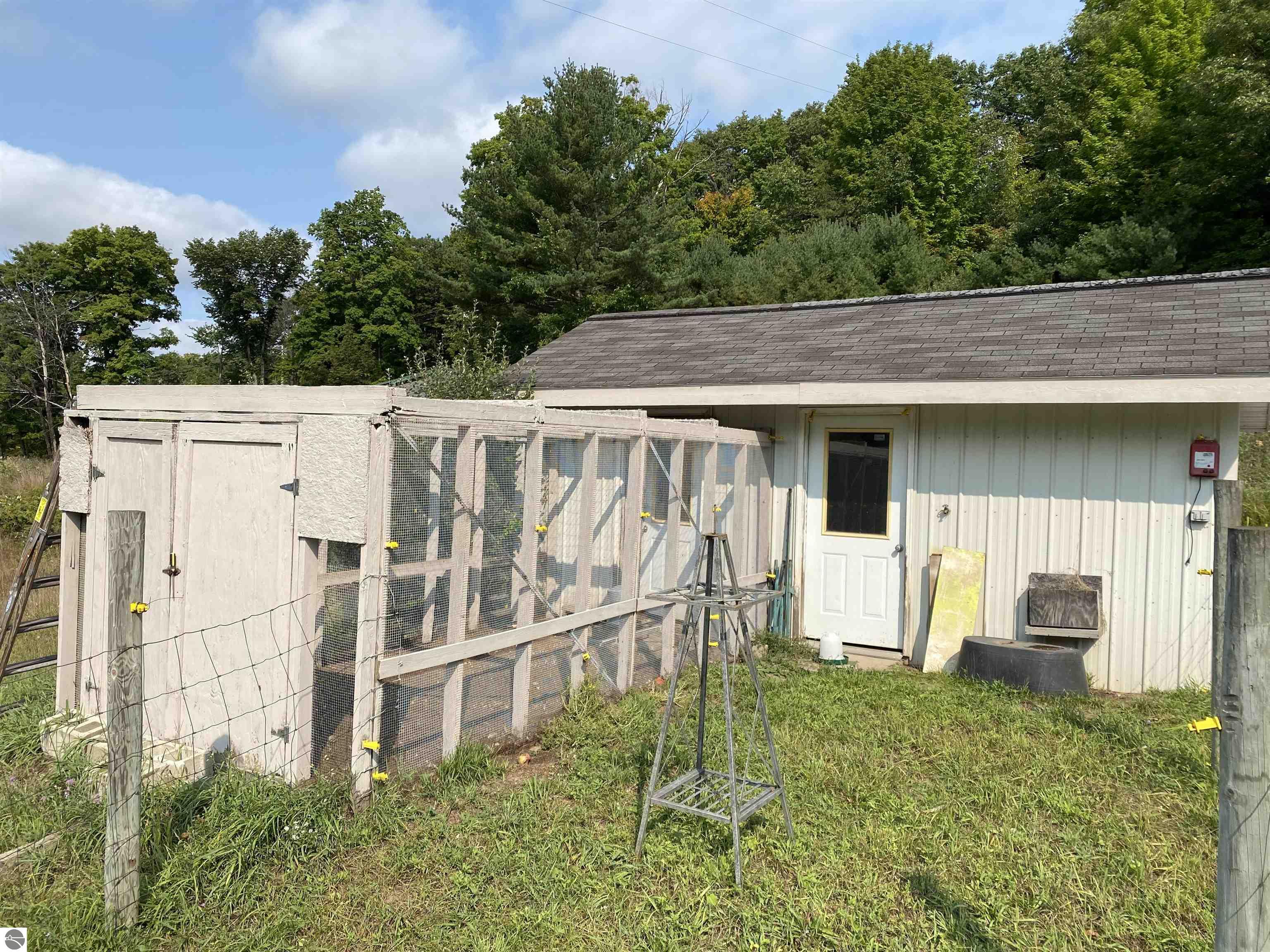 2698 Hammond Road