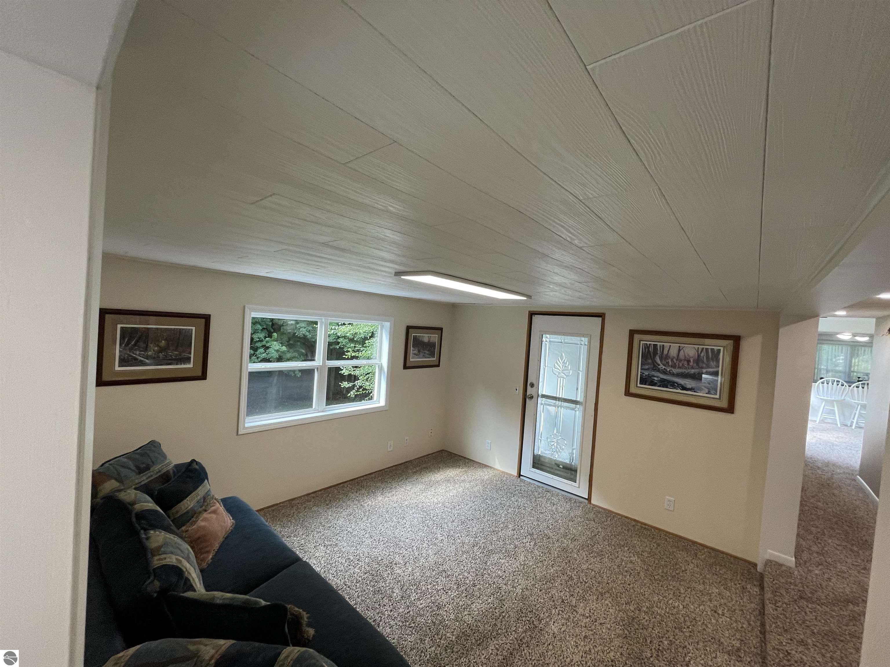 2698 Hammond Road