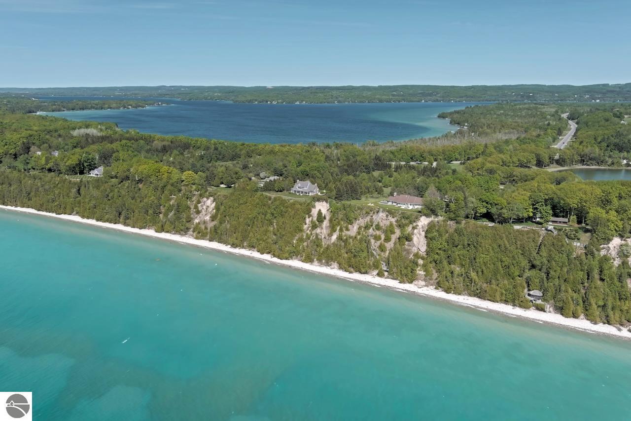 949 Duck Lake Trail