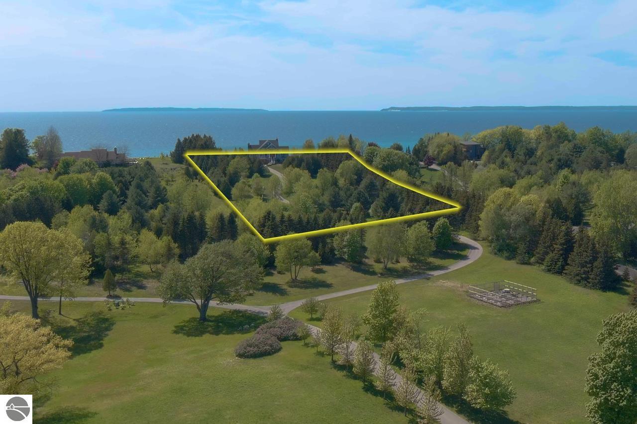 949 Duck Lake Trail