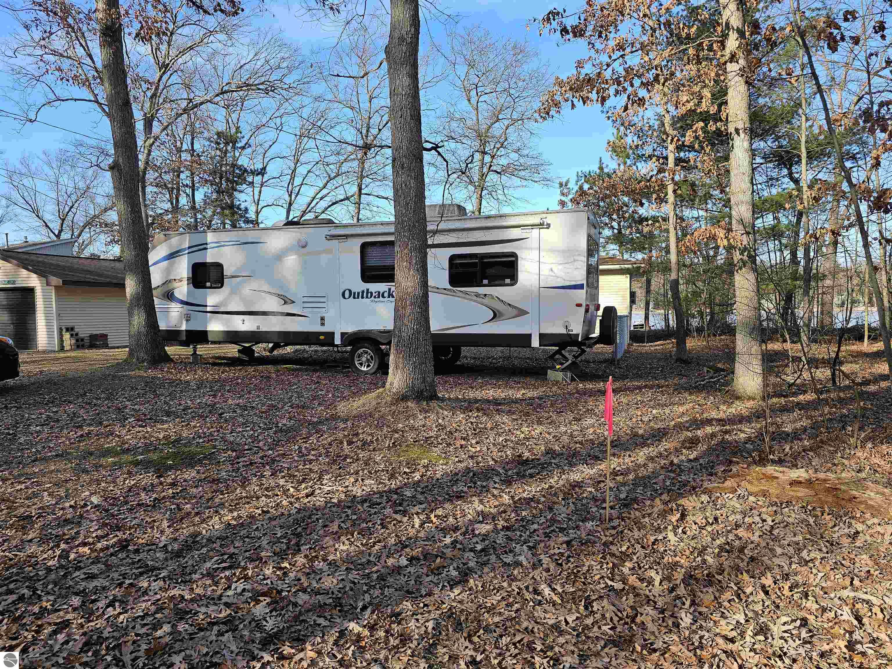 5934 Chippewa Trail