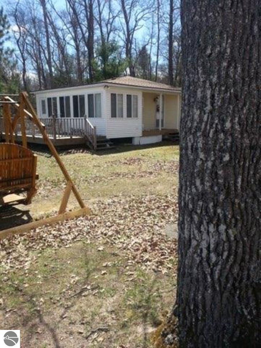 5934 Chippewa Trail