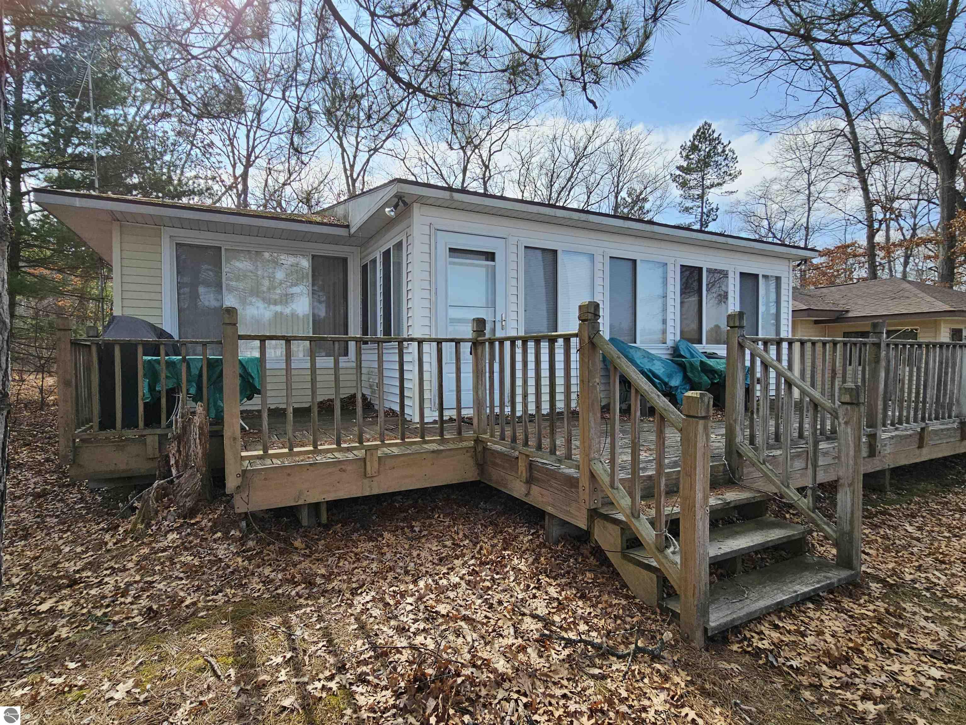 5934 Chippewa Trail