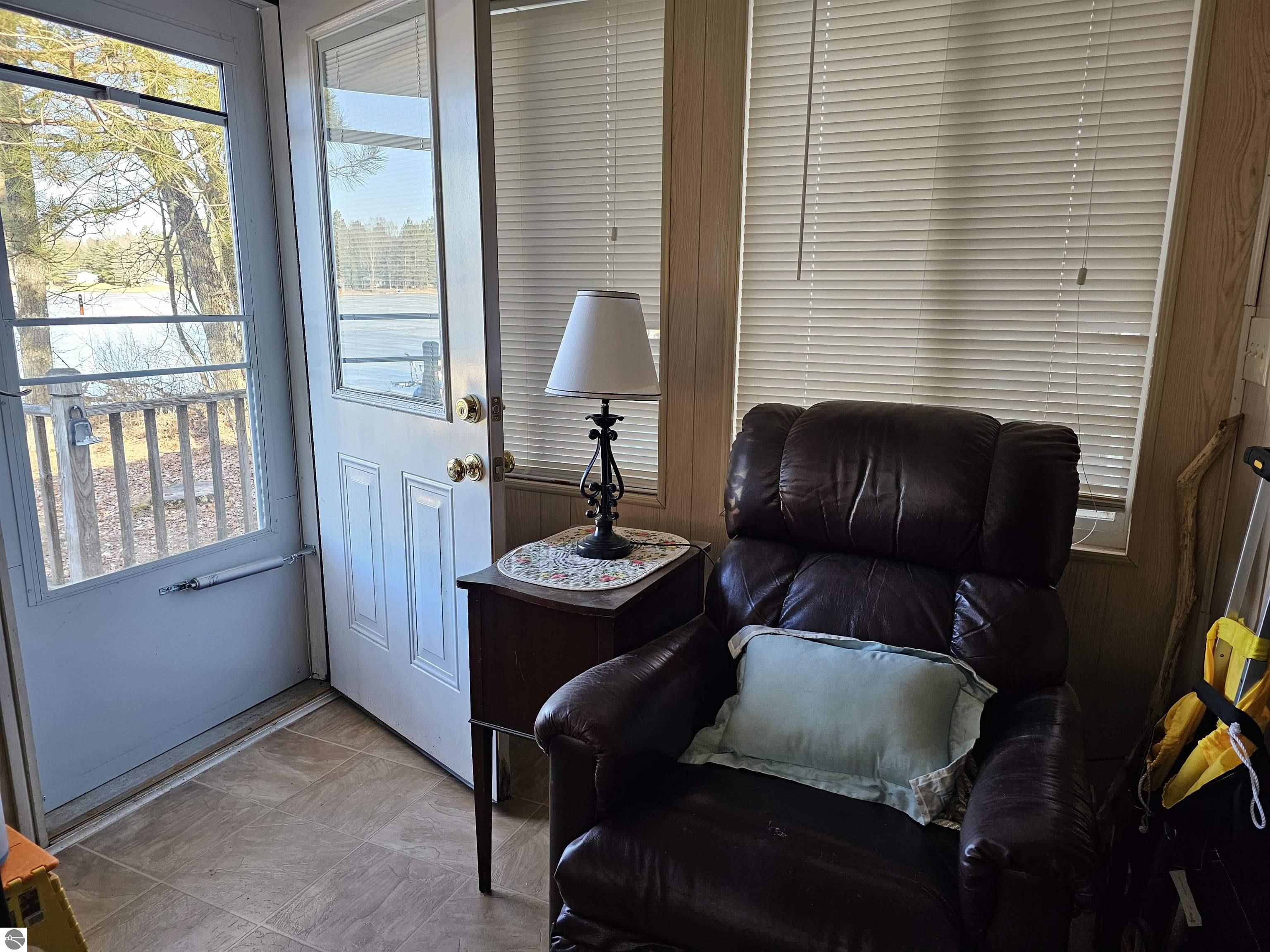 5934 Chippewa Trail