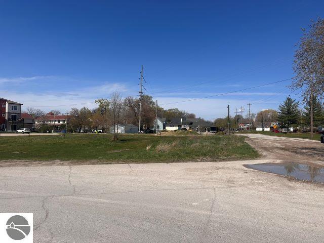 520 Railroad Avenue