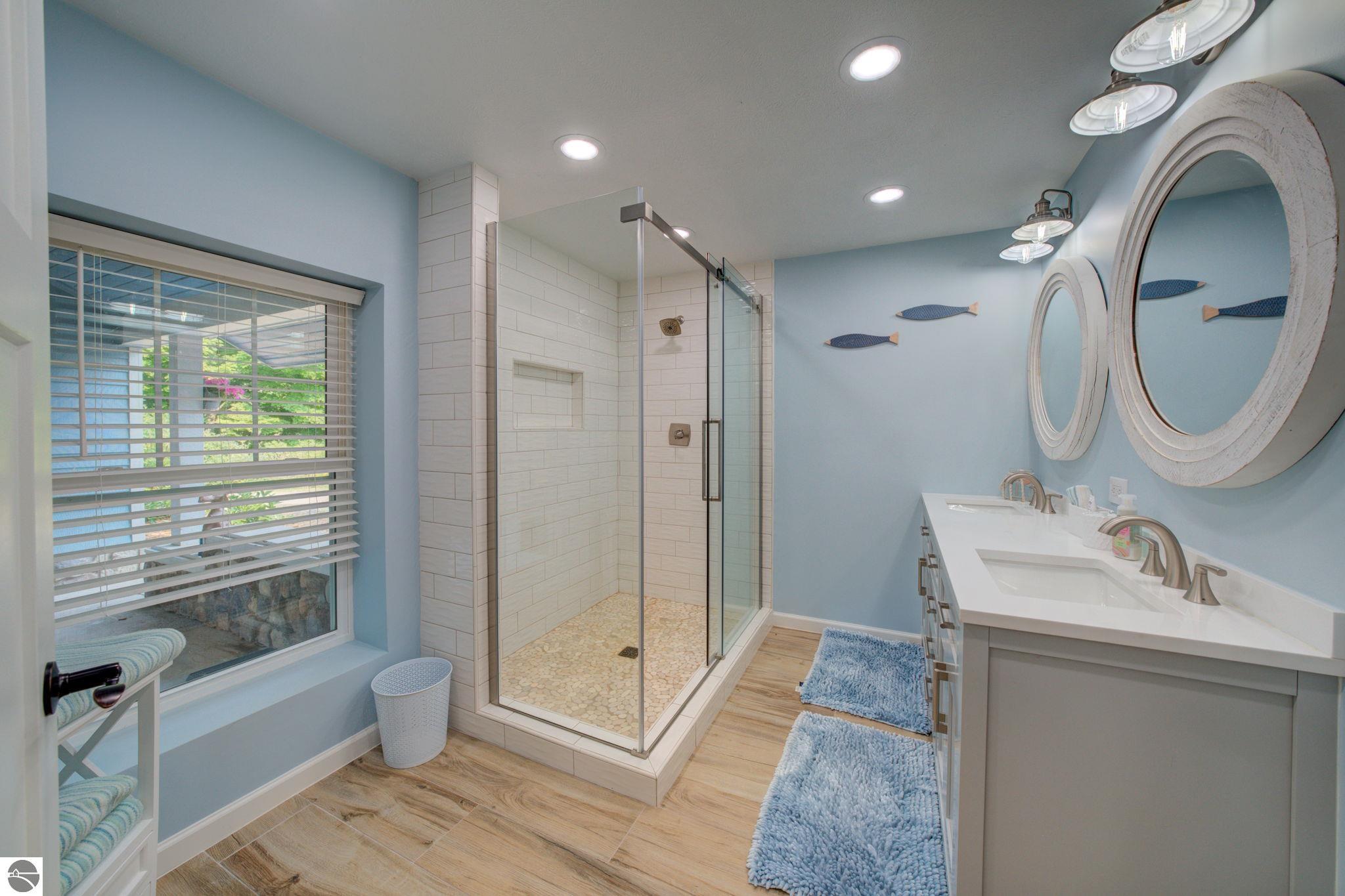 4781 Golfview Drive