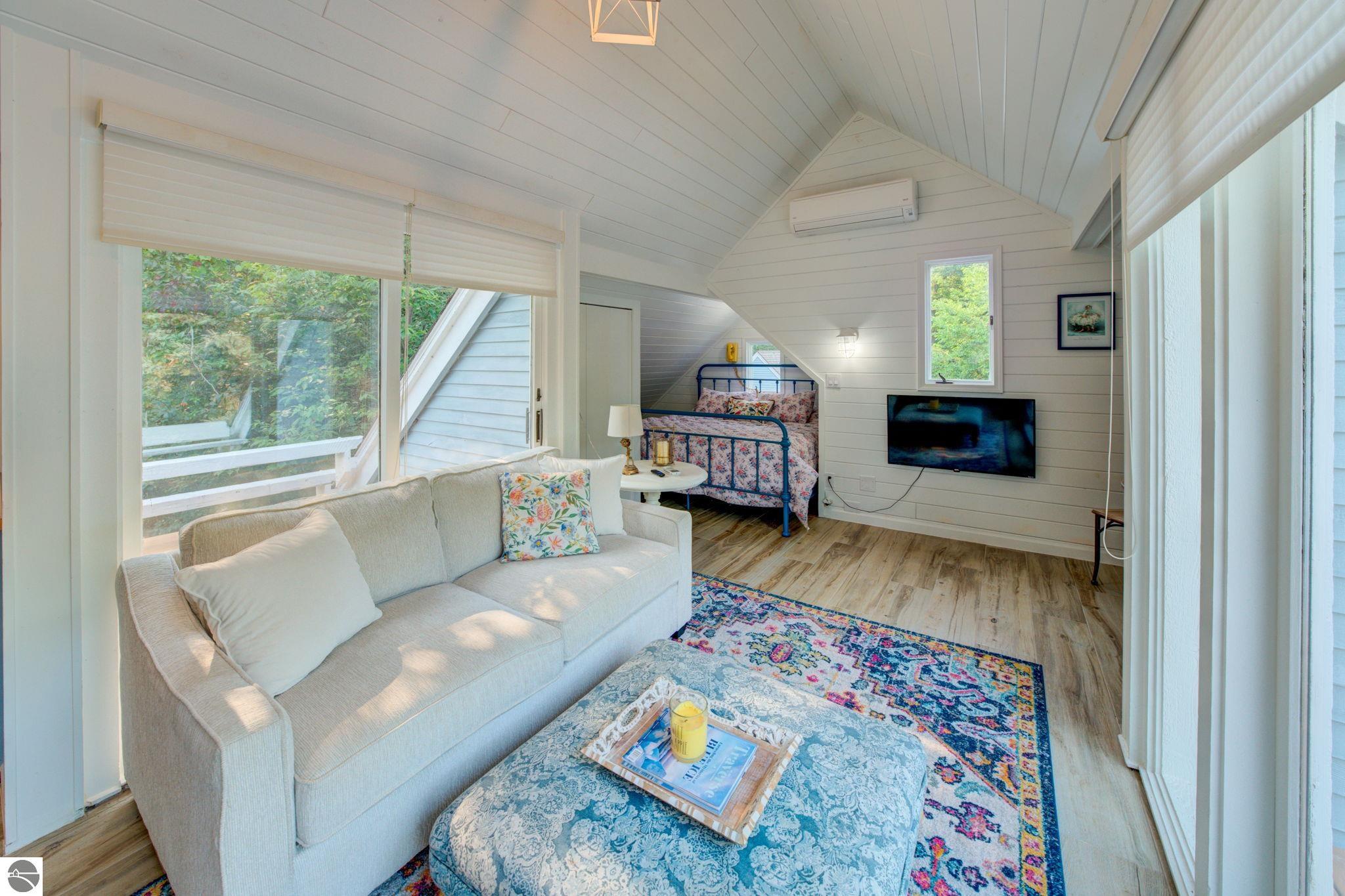 4781 Golfview Drive