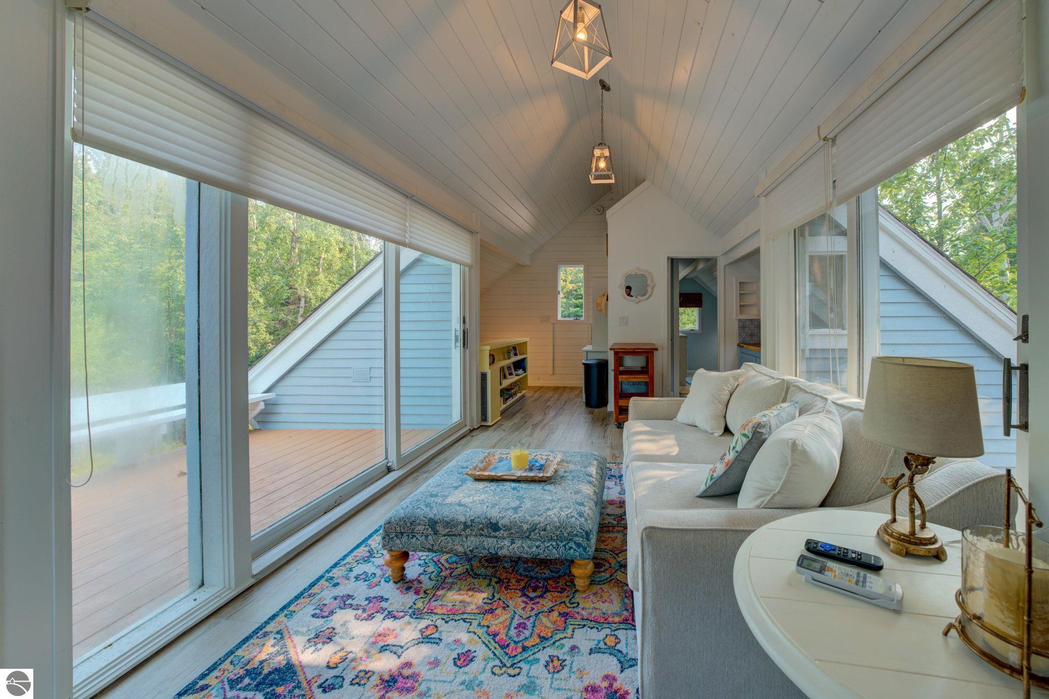 4781 Golfview Drive