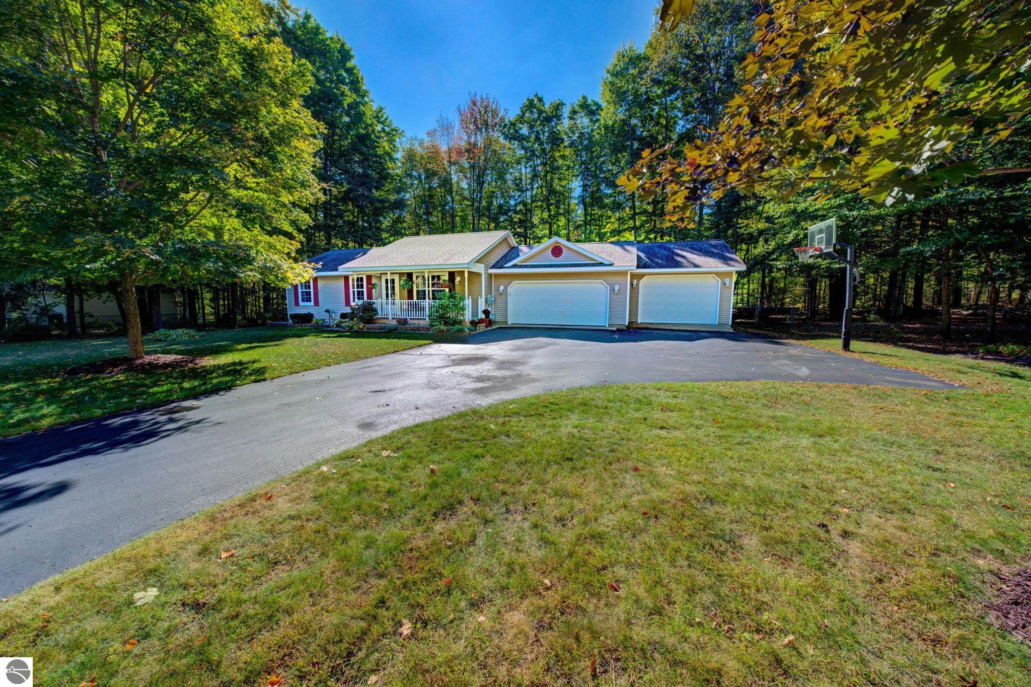 19195 Beechridge Drive