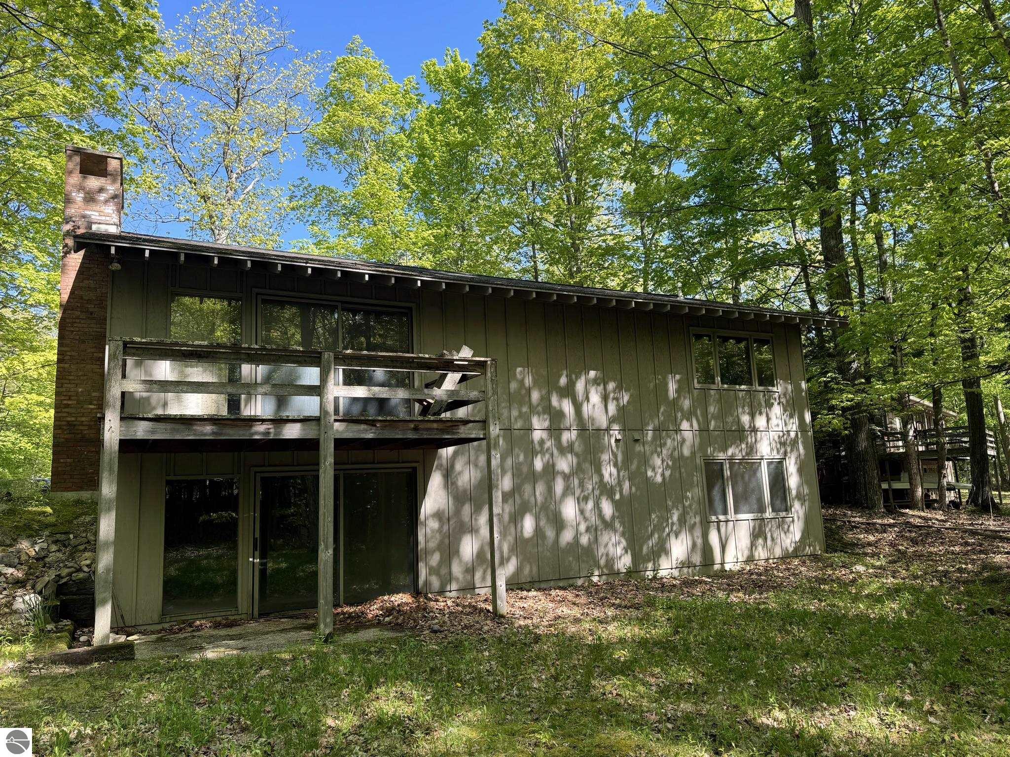 4005 Oxford Drive