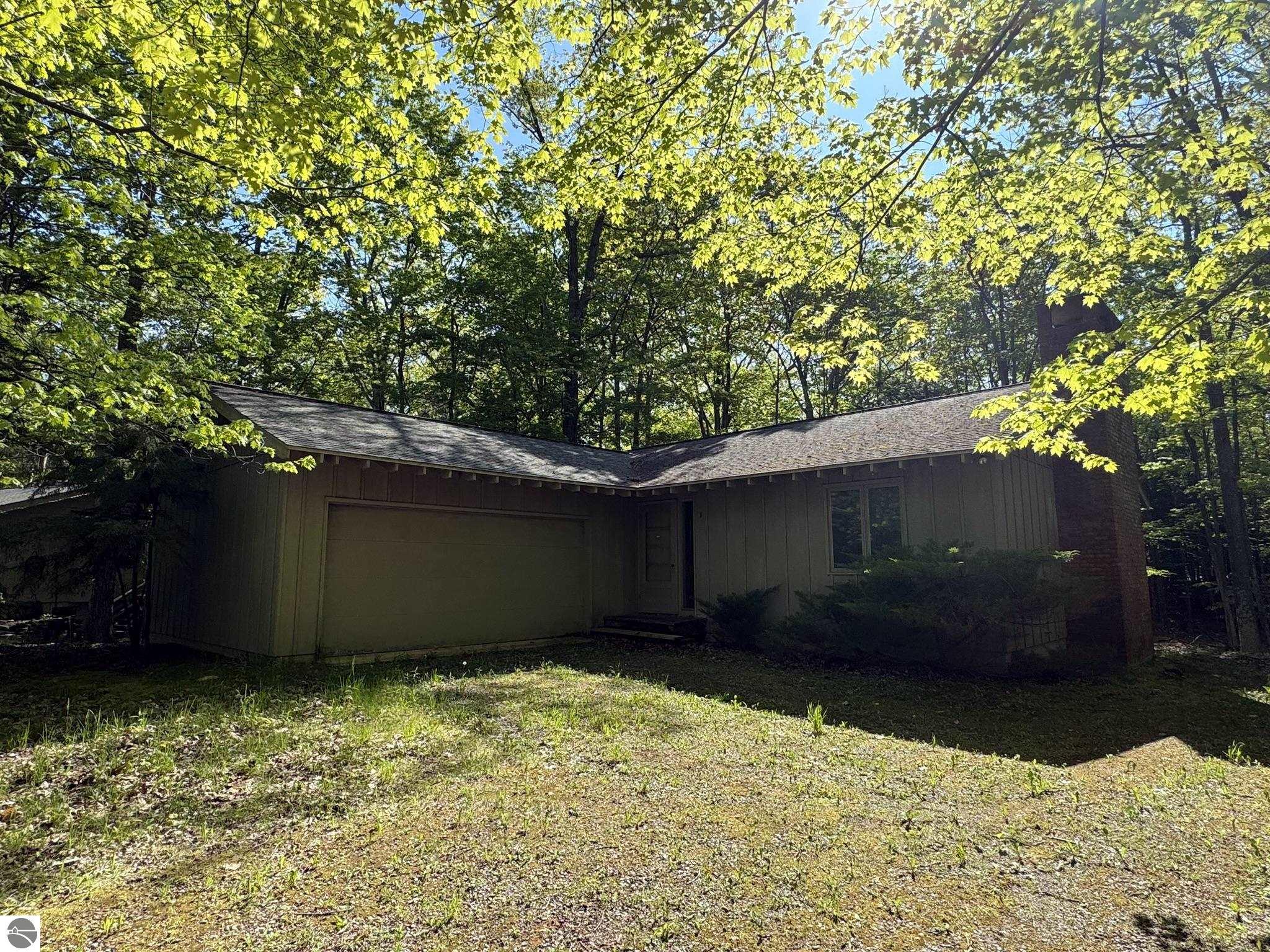 4005 Oxford Drive