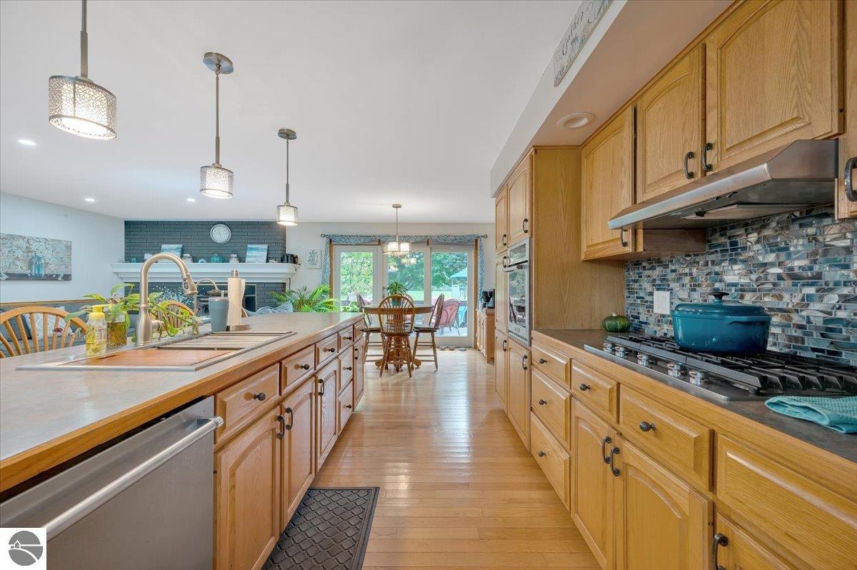 3156 Putnam Road