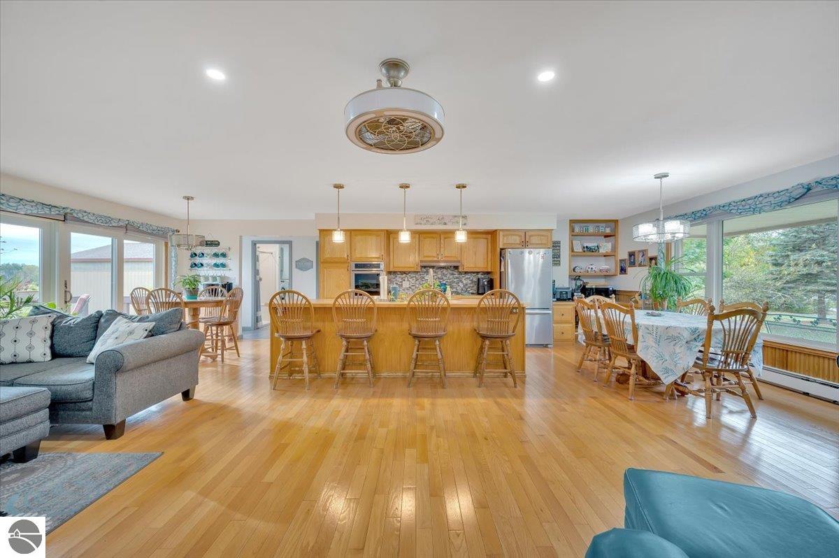 3156 Putnam Road
