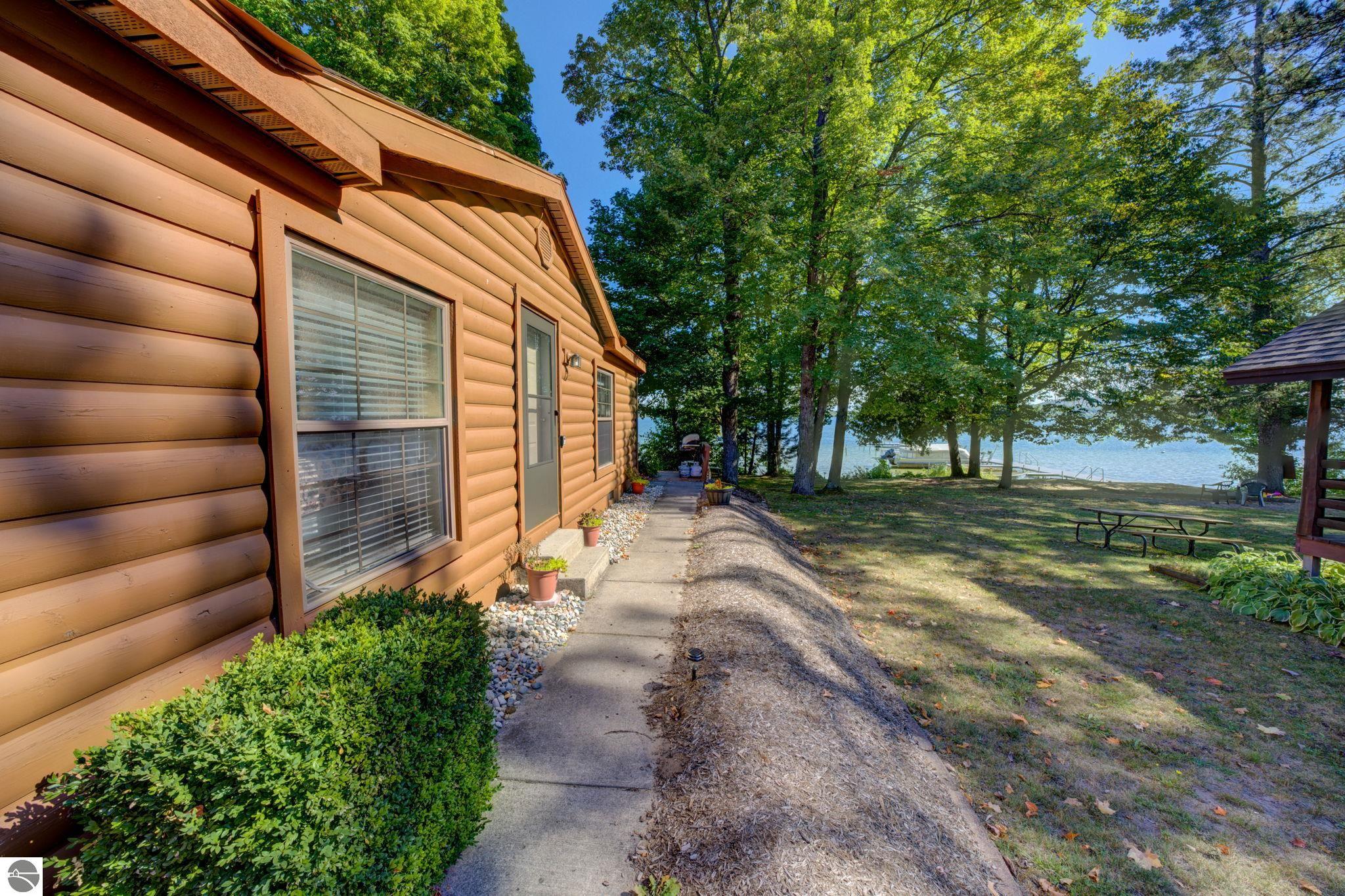 8095 Rustic Drive