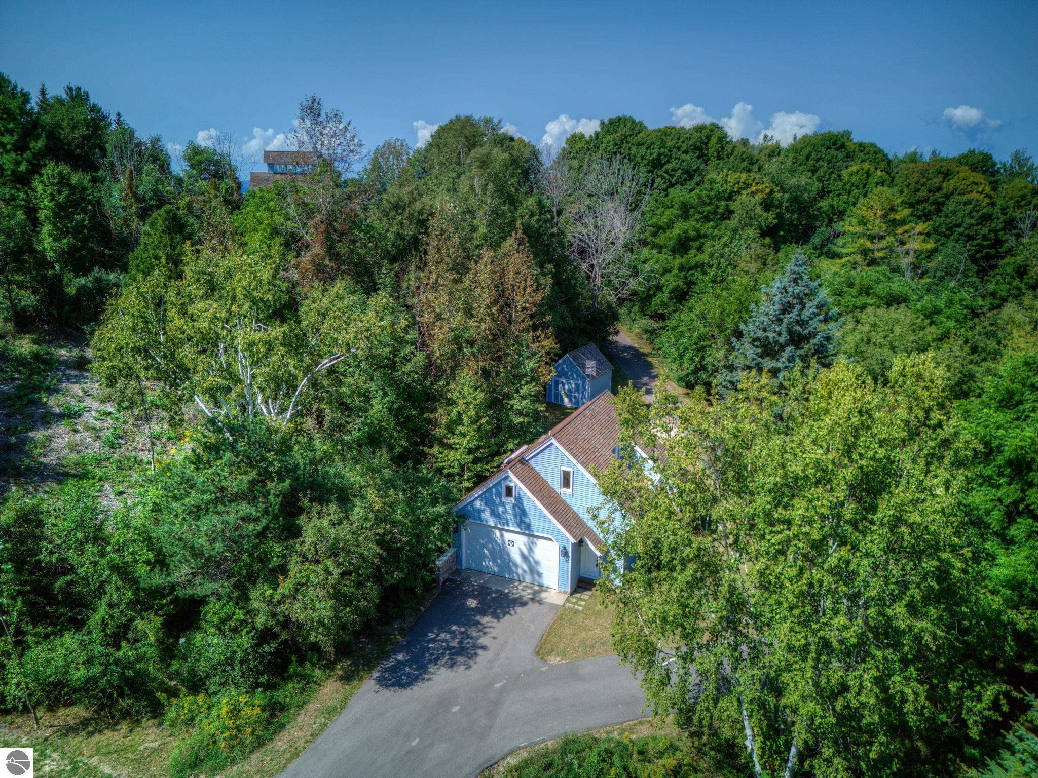 4781 Golfview Drive