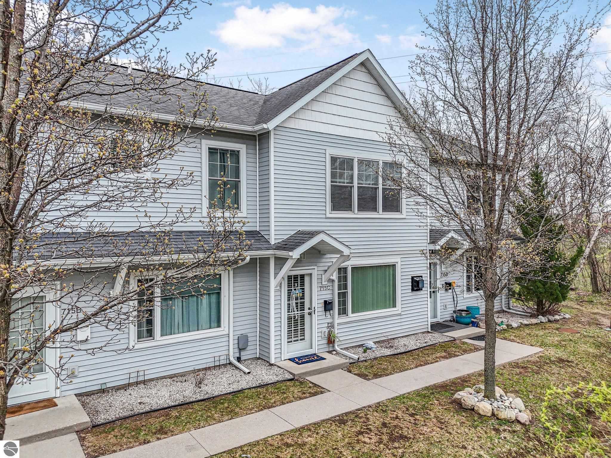 715 Lake Avenue # C Unit: 17-C